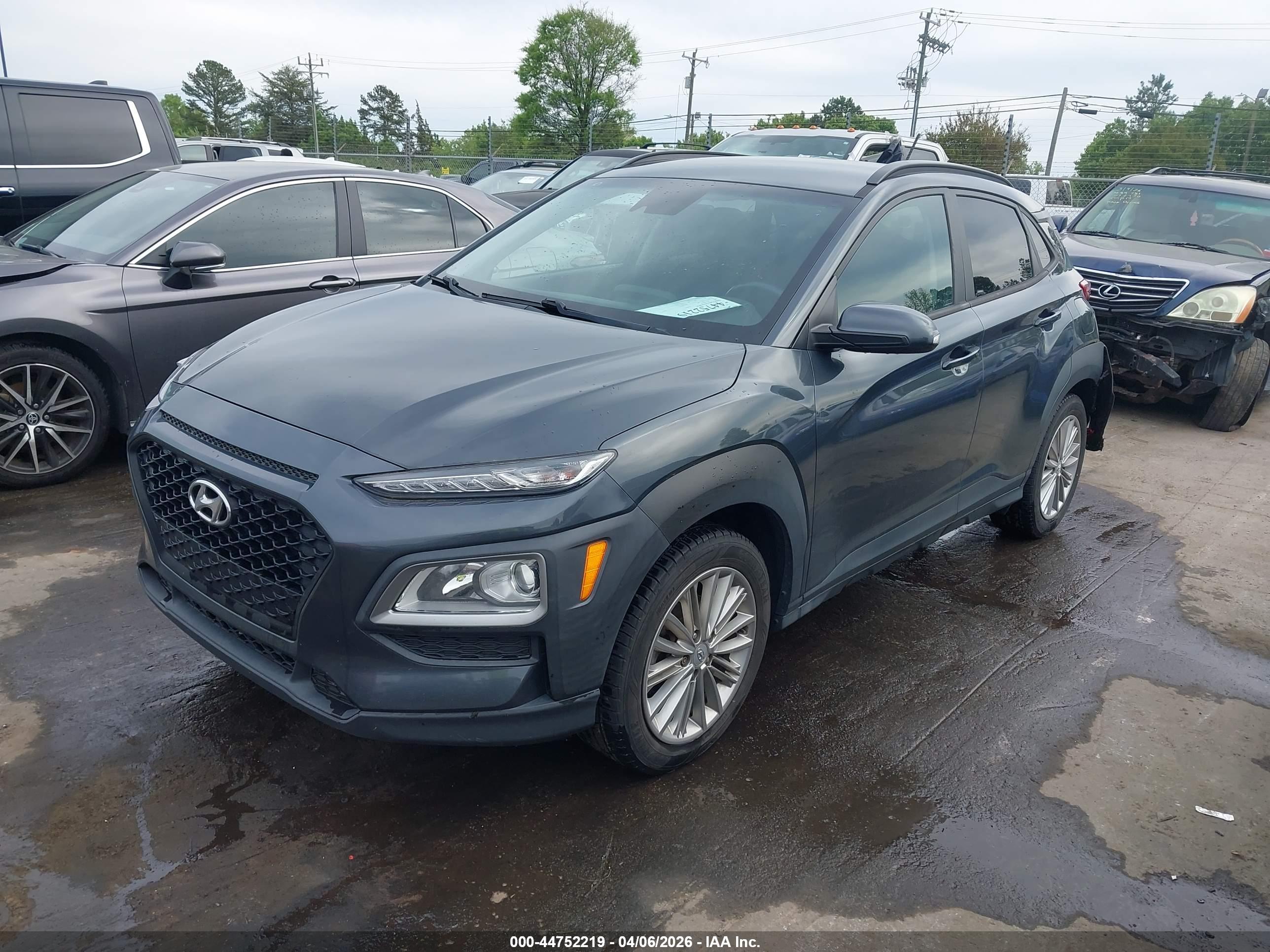 HYUNDAI KONA image 2