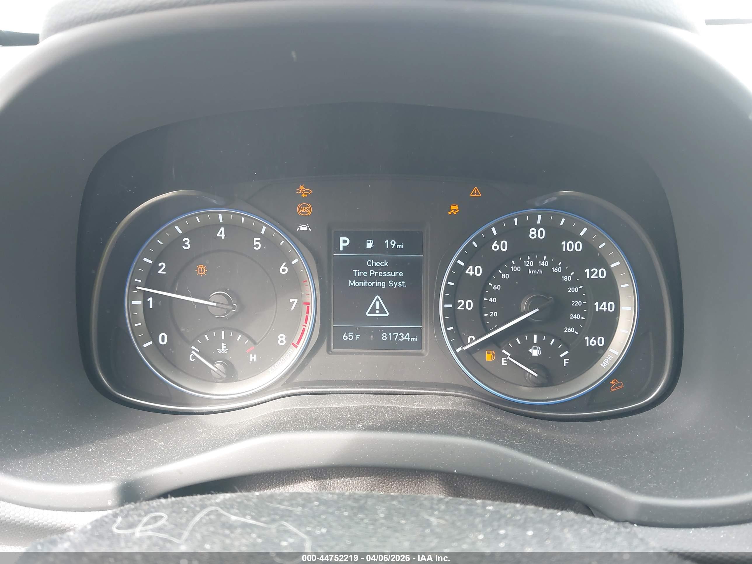 HYUNDAI KONA image 7