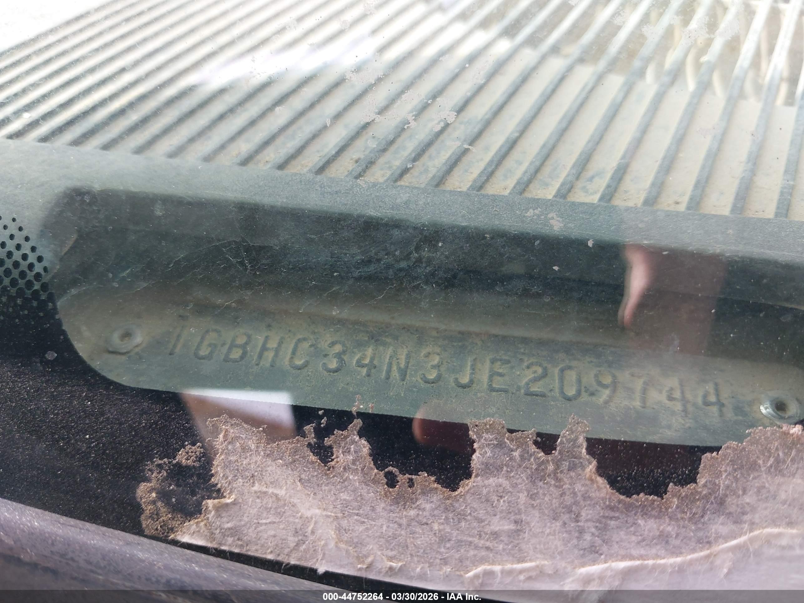 CHEVROLET GMT-400 image 9