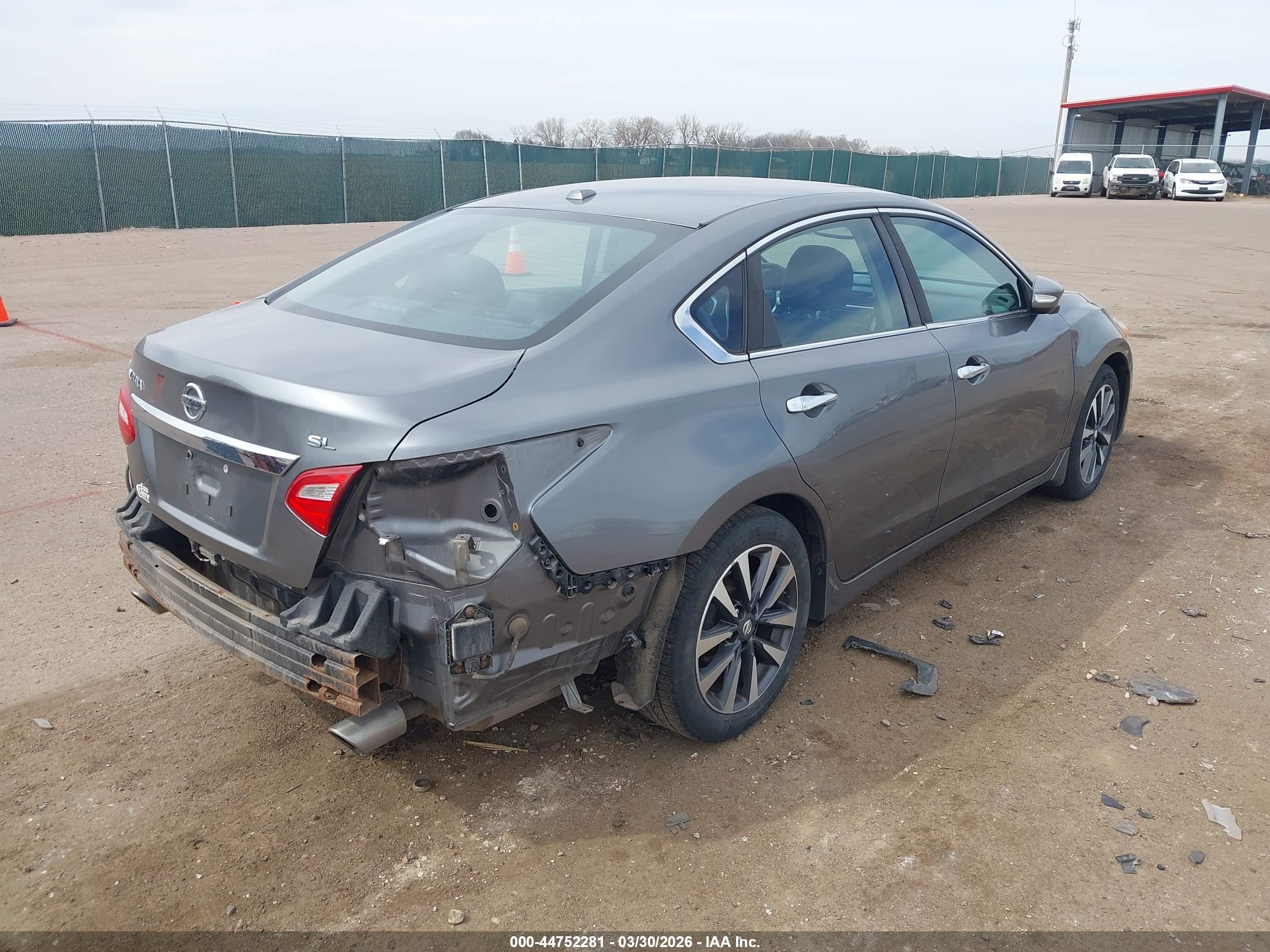 NISSAN ALTIMA image 4
