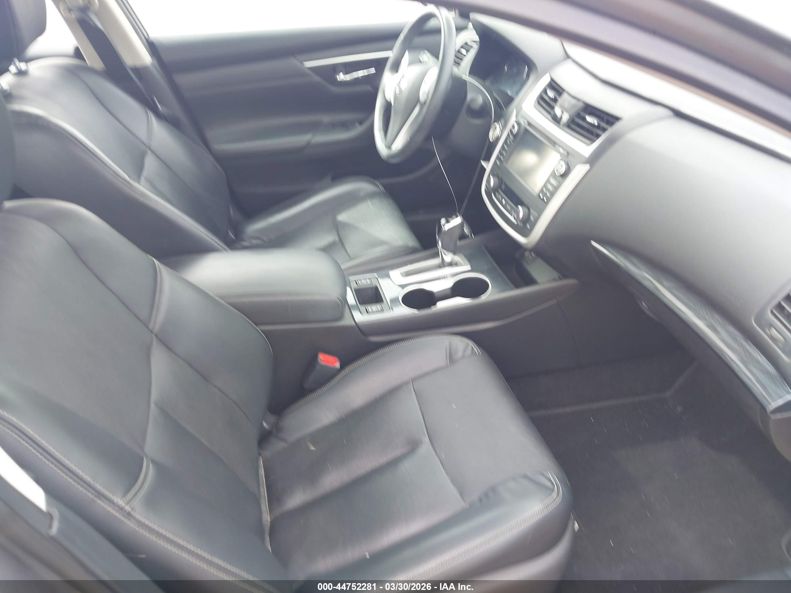 NISSAN ALTIMA image 5