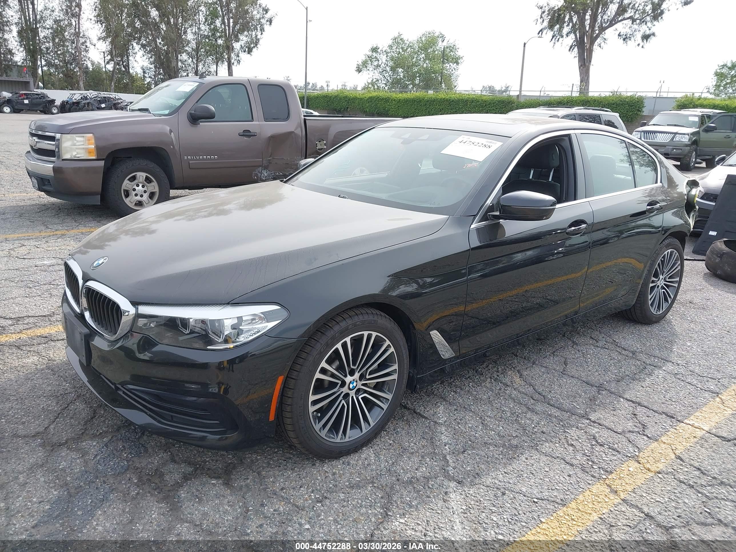 BMW 540I image 2