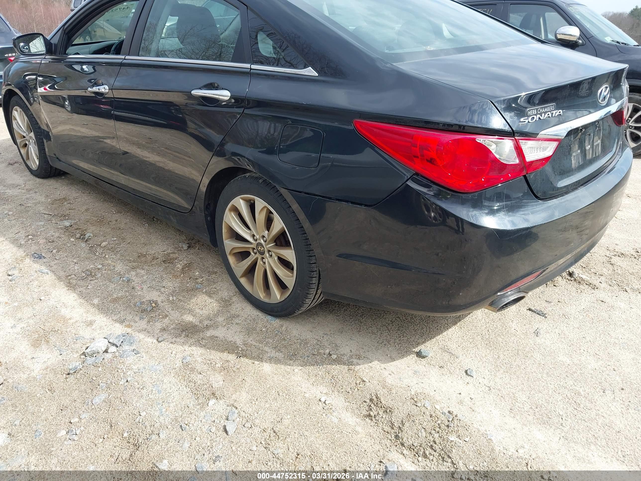 HYUNDAI SONATA image 3