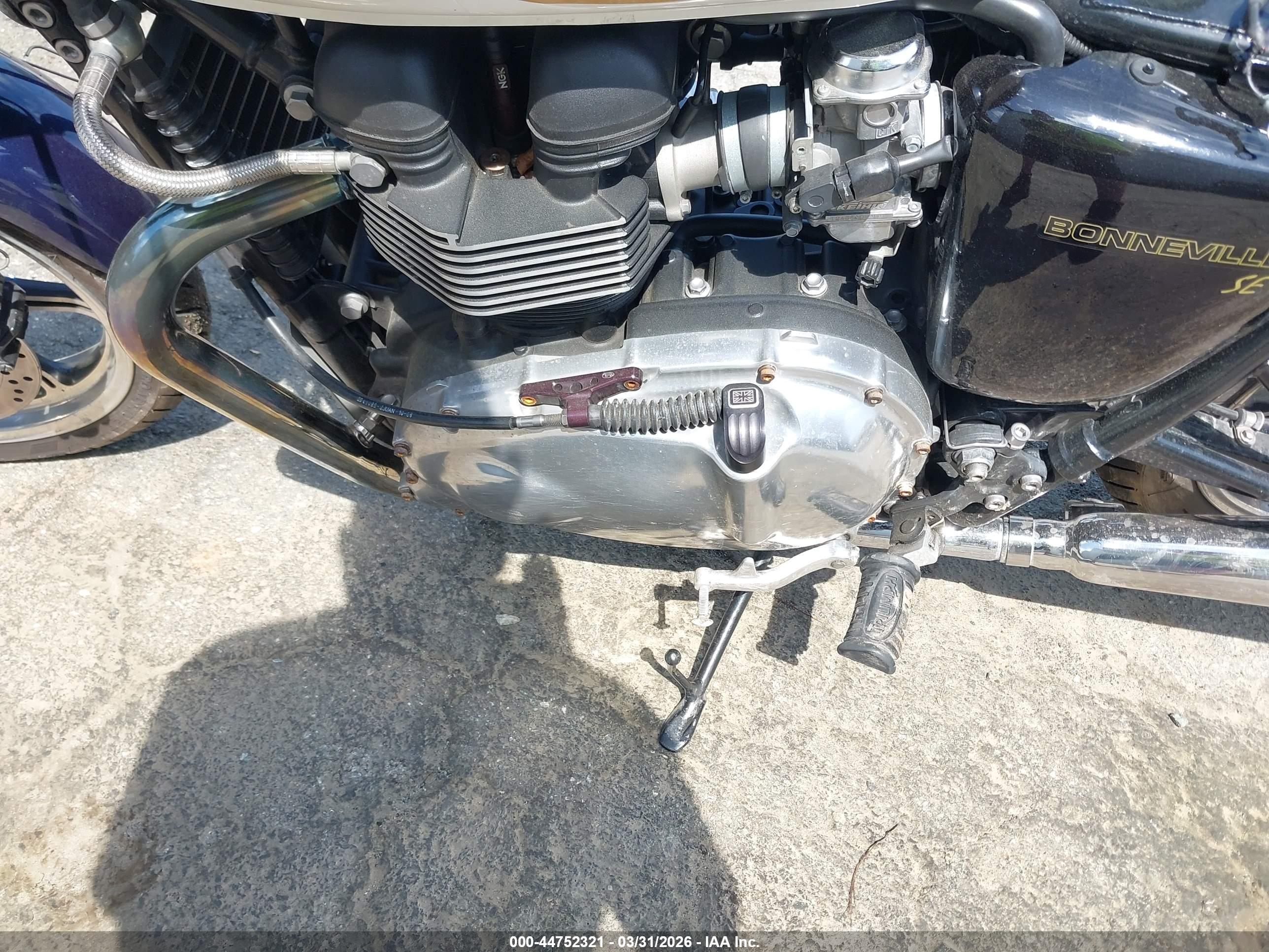 TRIUMPH MOTORCYCLE image 9