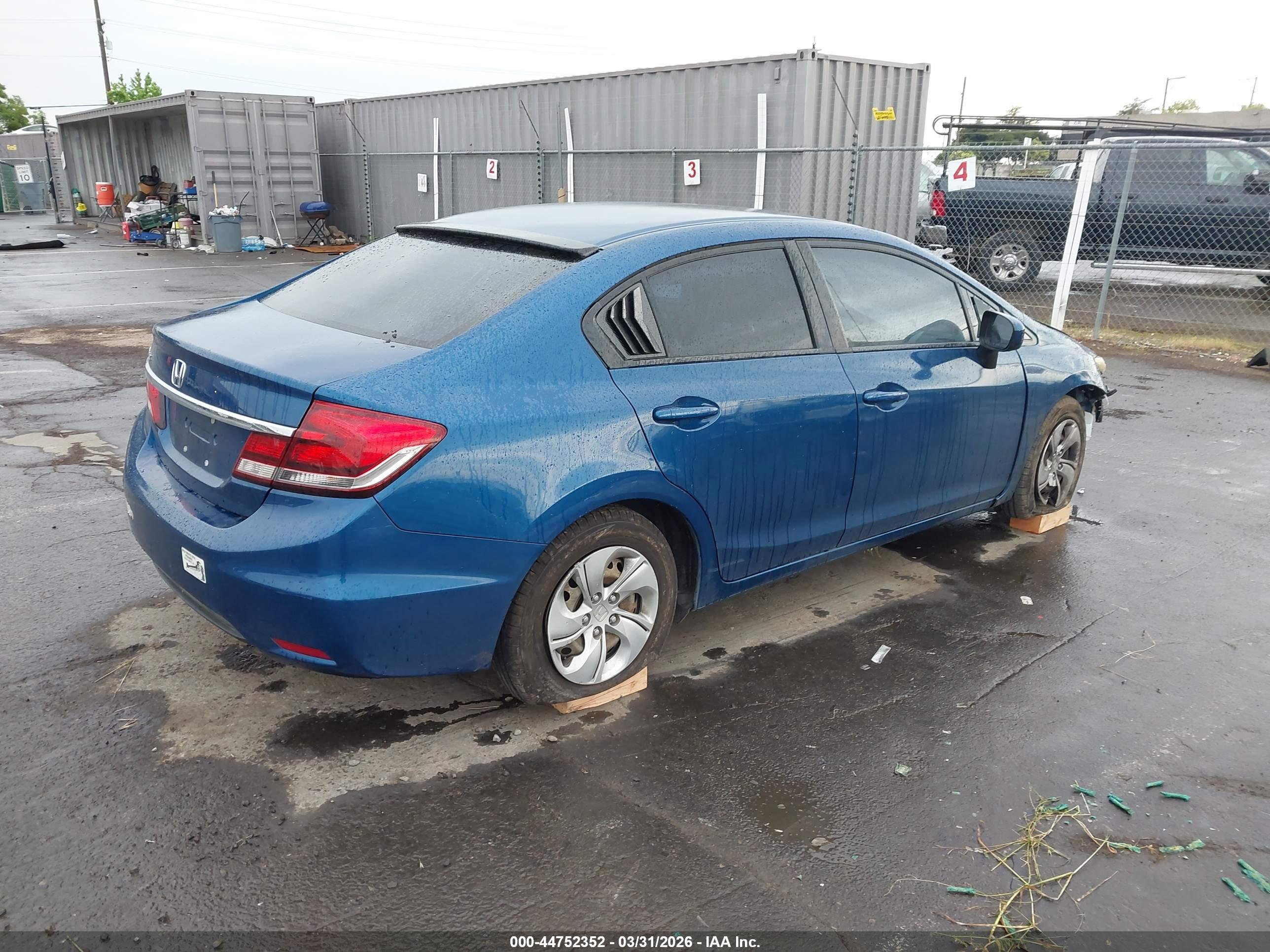 HONDA CIVIC image 4