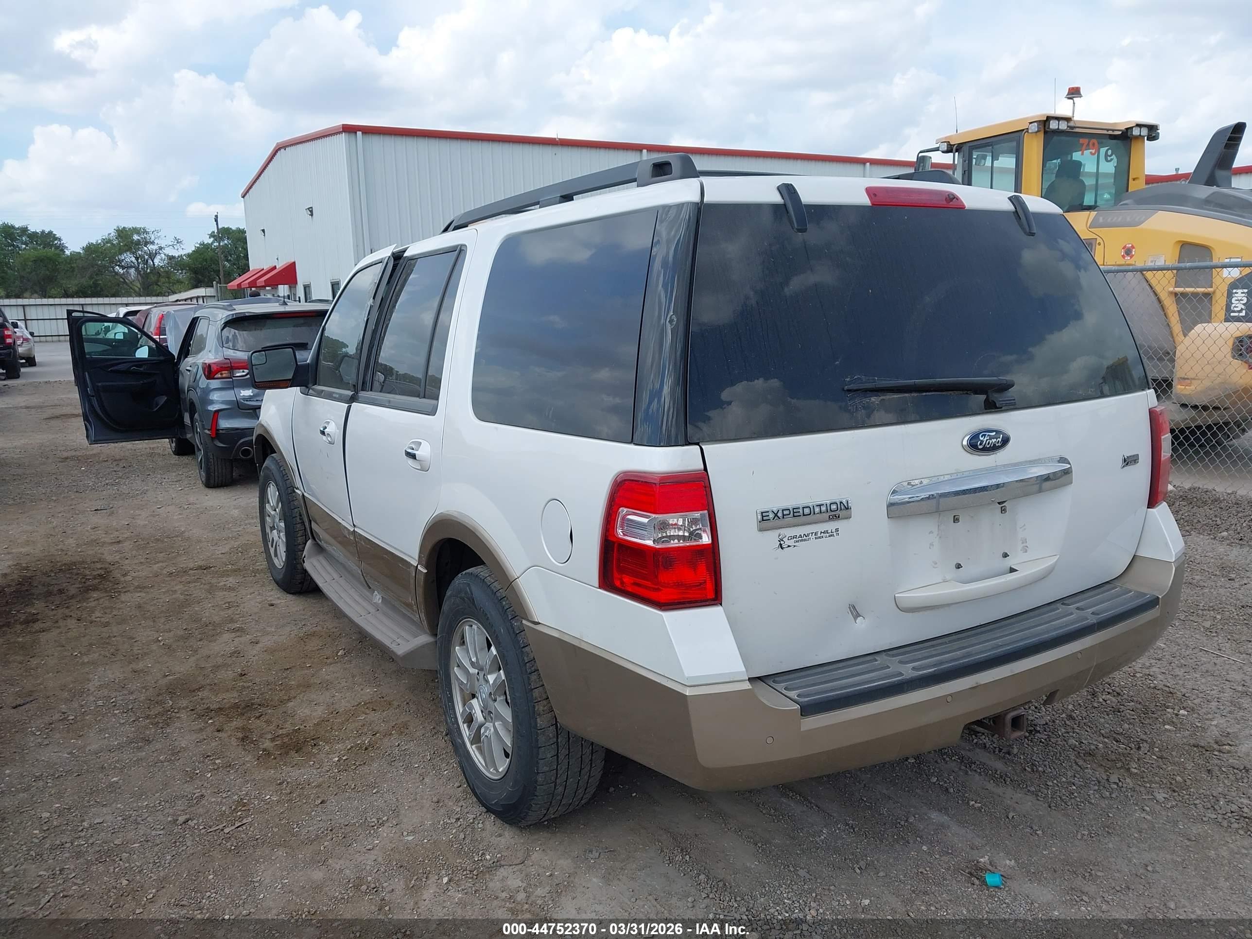 FORD EXPEDITION image 3