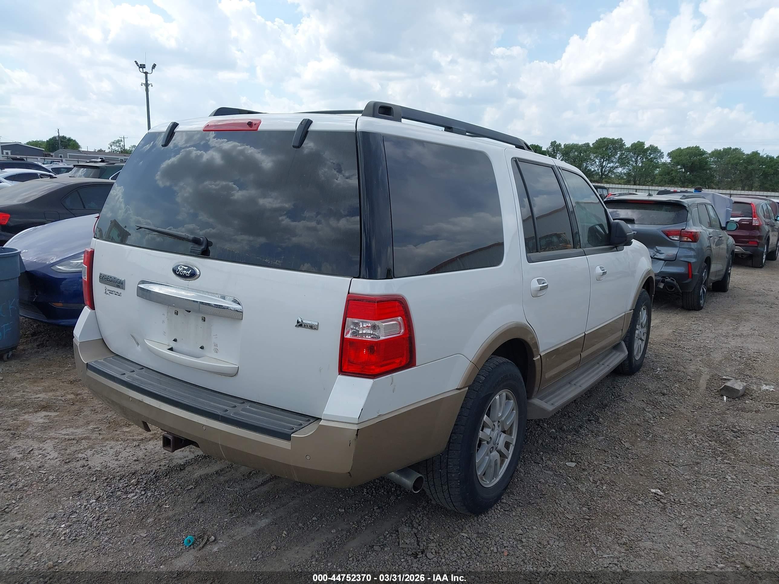 FORD EXPEDITION image 4