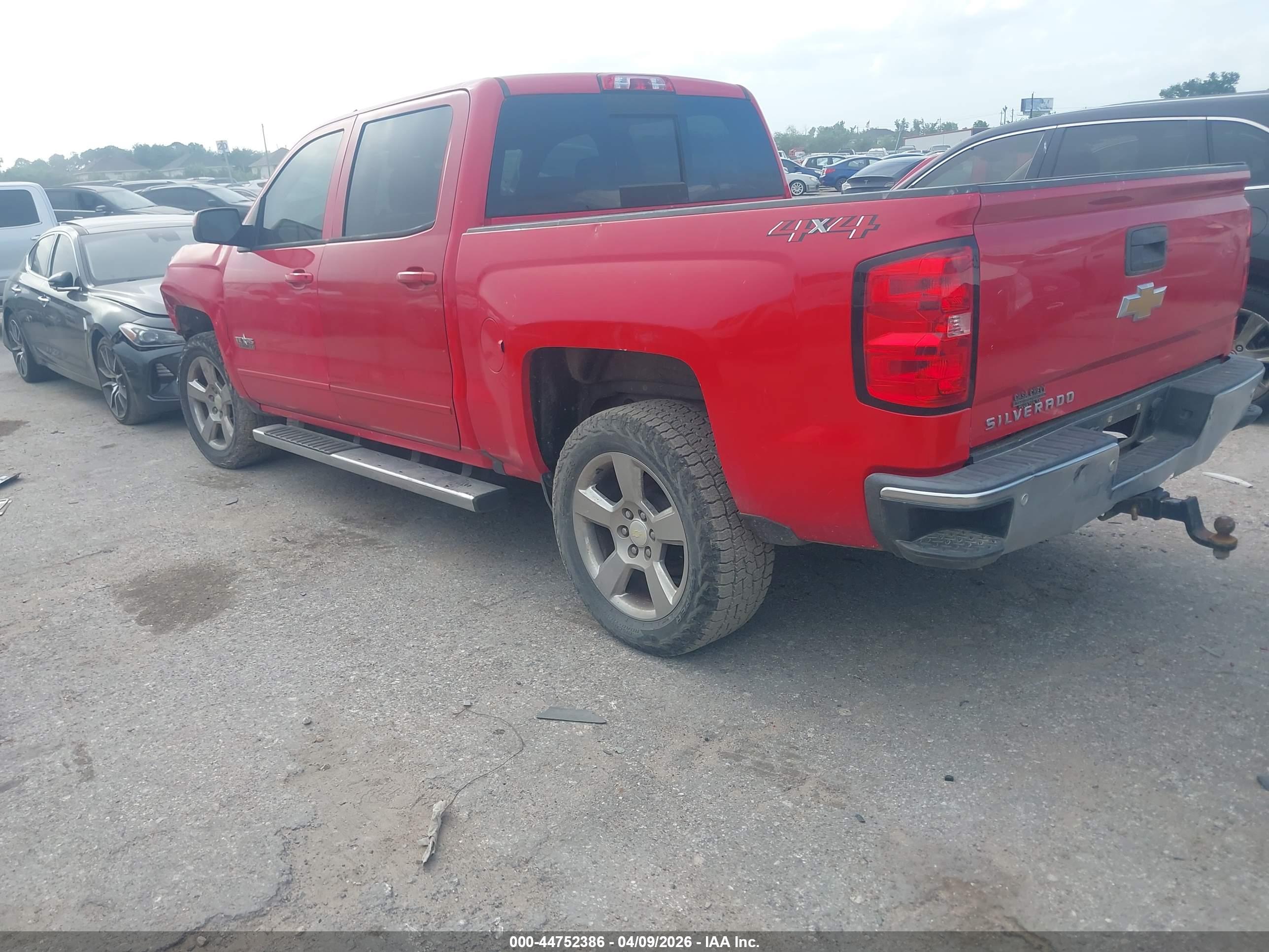CHEVROLET SILVERADO image 3
