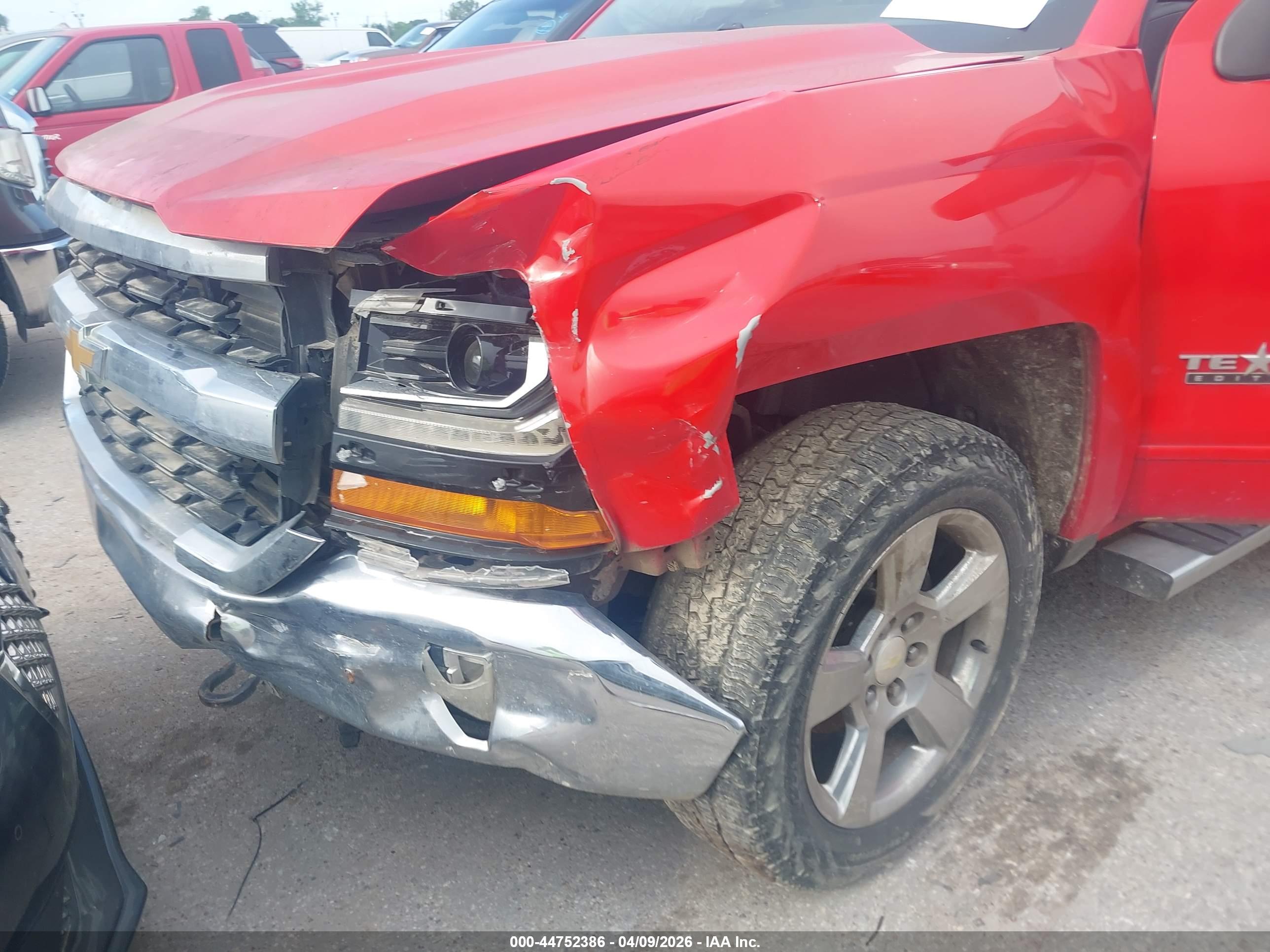 CHEVROLET SILVERADO image 6