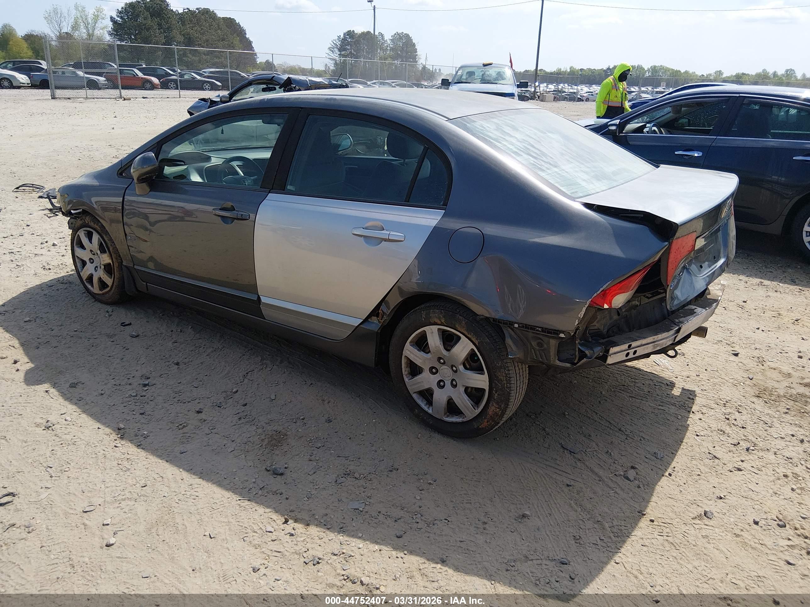 HONDA CIVIC image 3