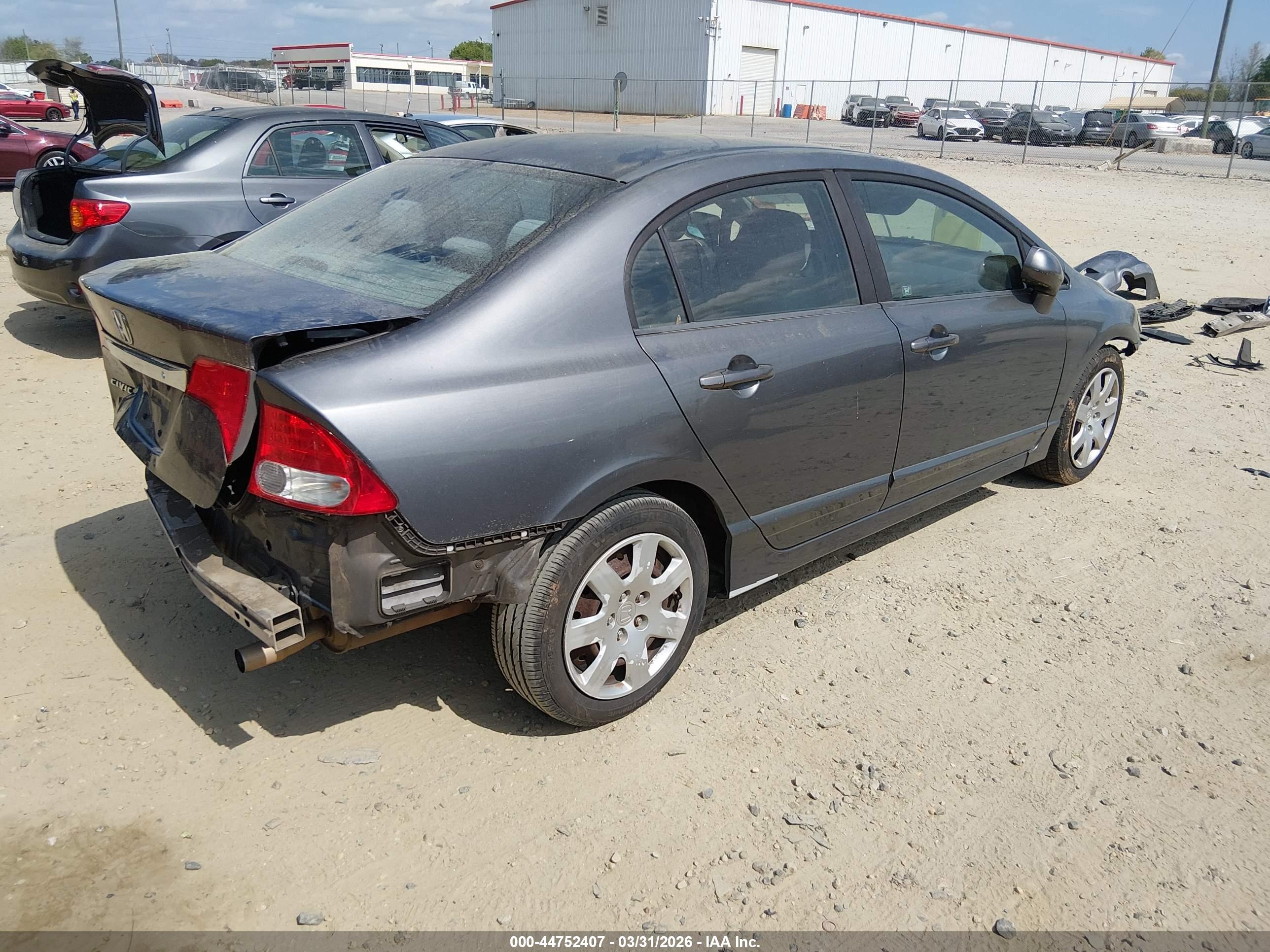 HONDA CIVIC image 4