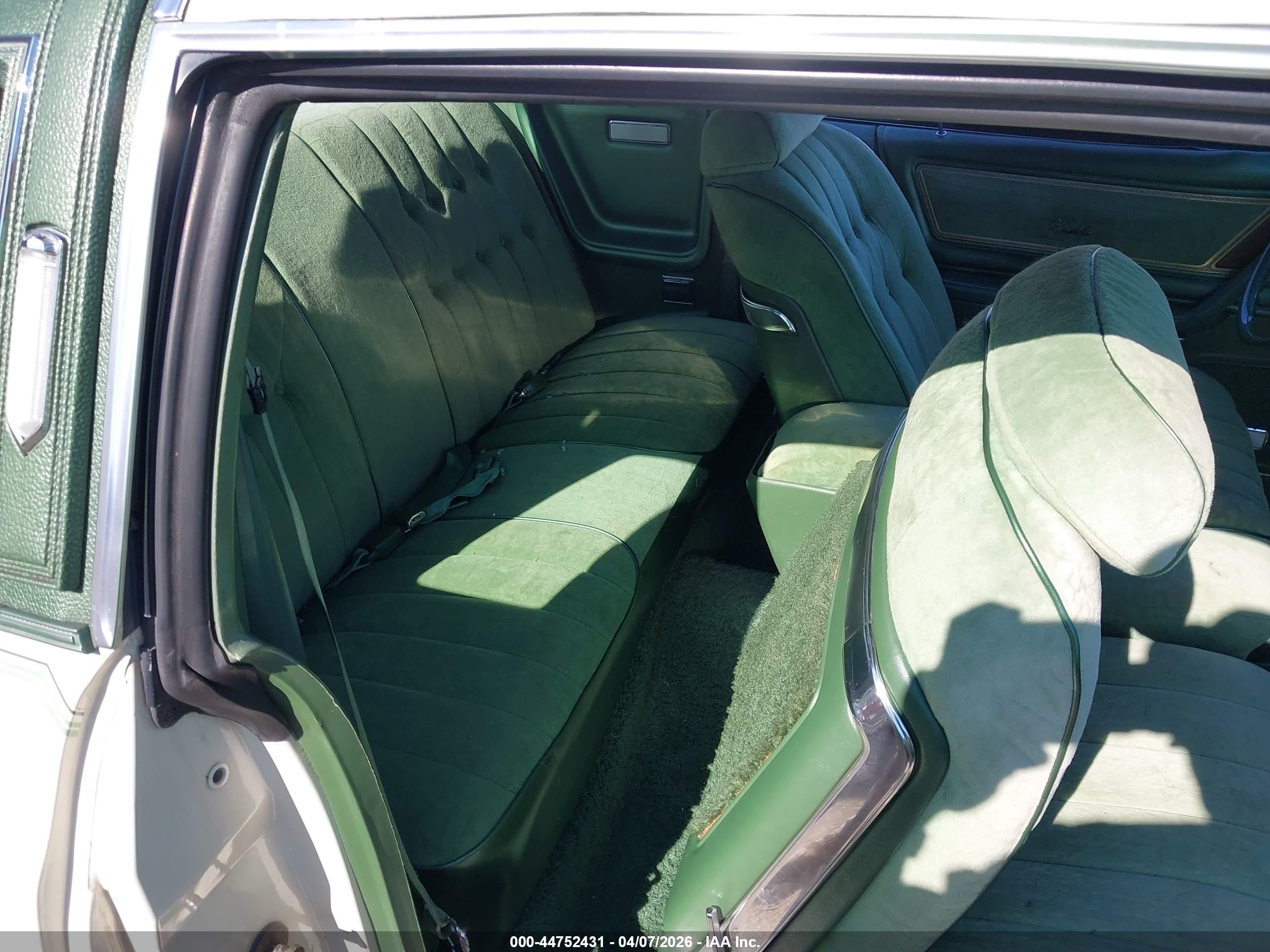 CHRYSLER CORDOBA image 8