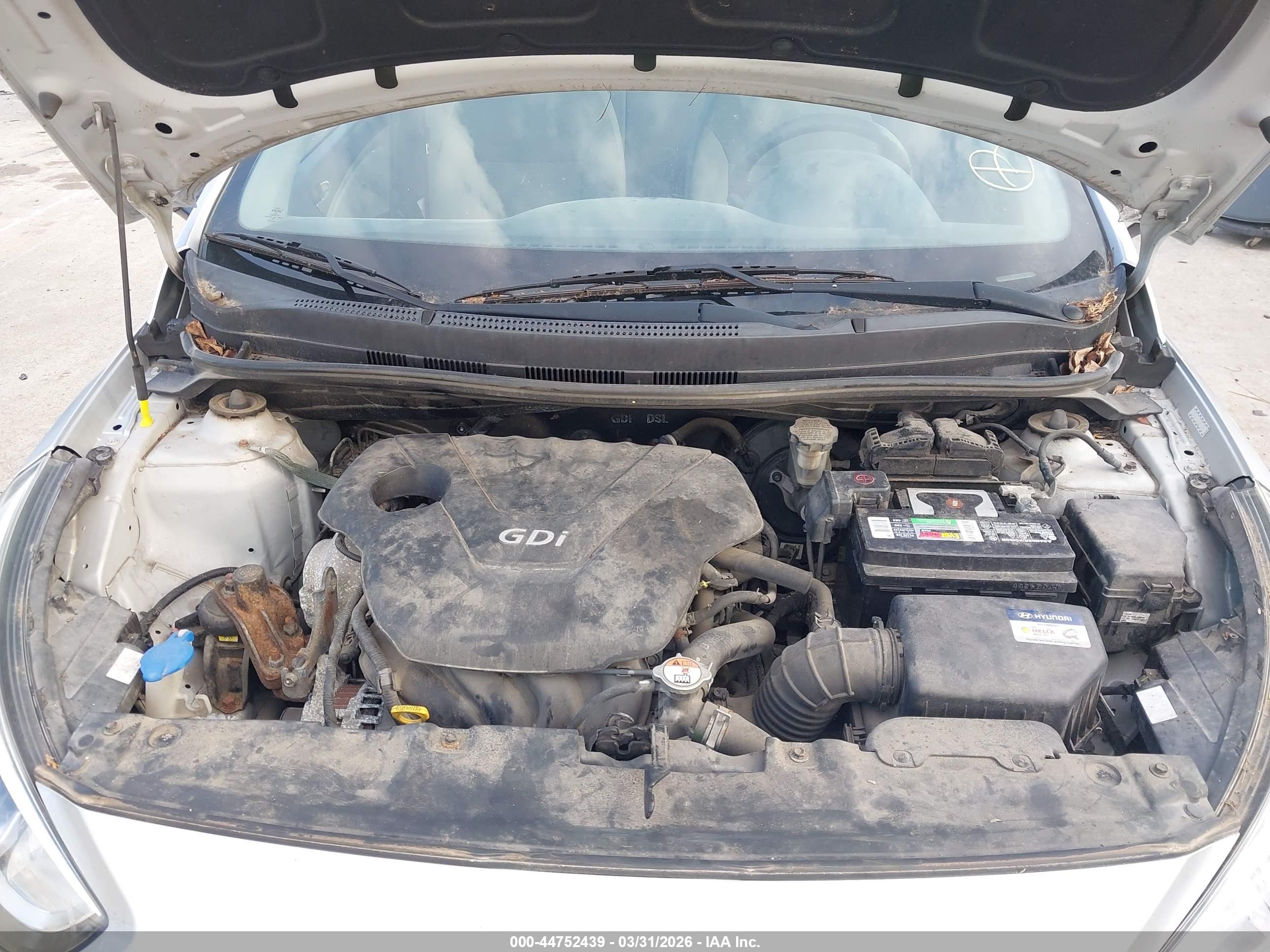 HYUNDAI ACCENT image 10