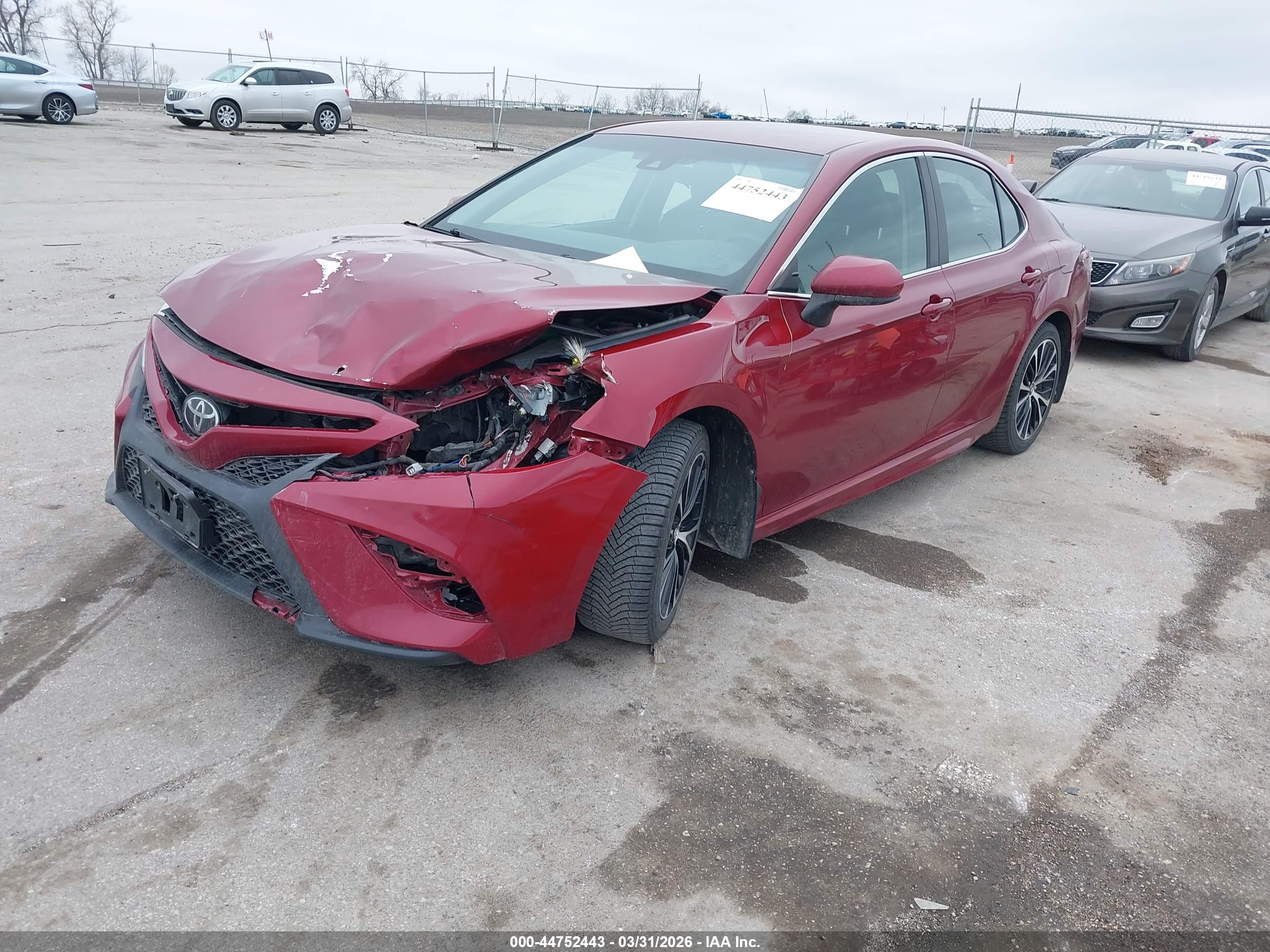 TOYOTA CAMRY image 2