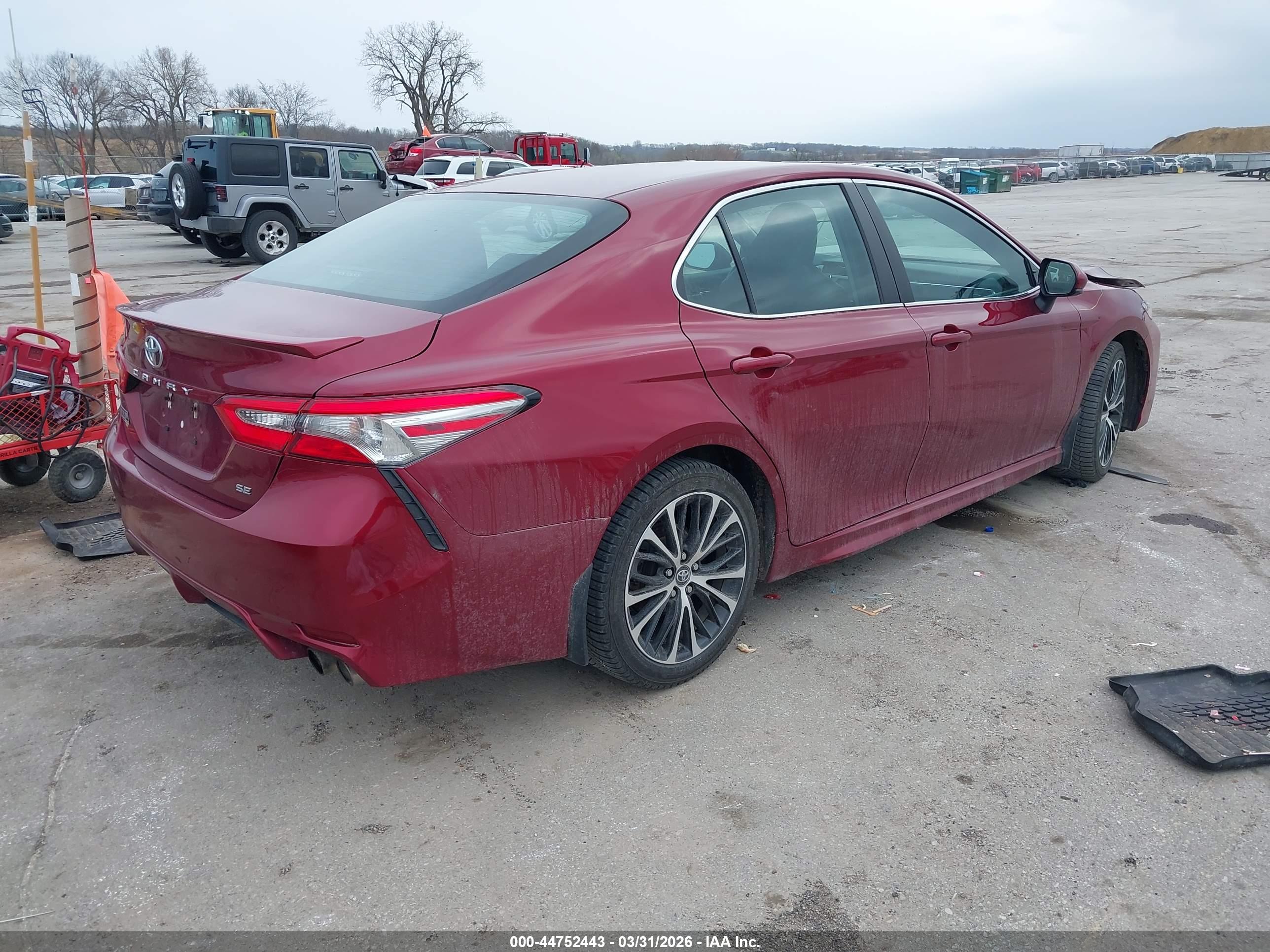 TOYOTA CAMRY image 4