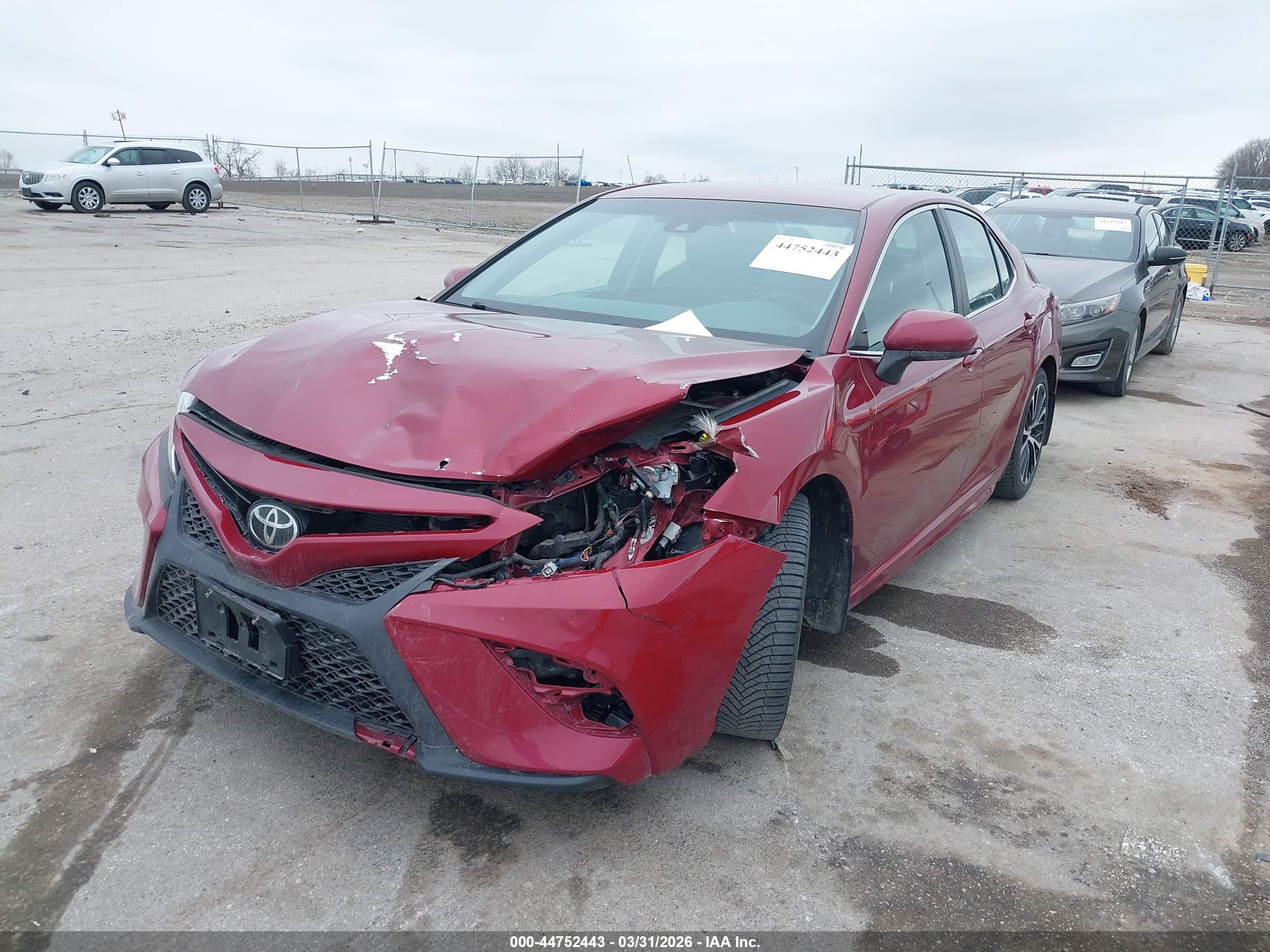 TOYOTA CAMRY image 6