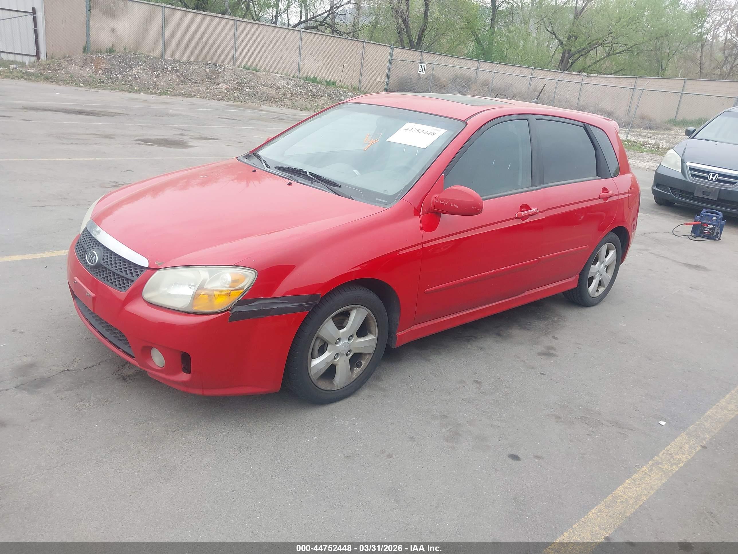 KIA SPECTRA5 image 2