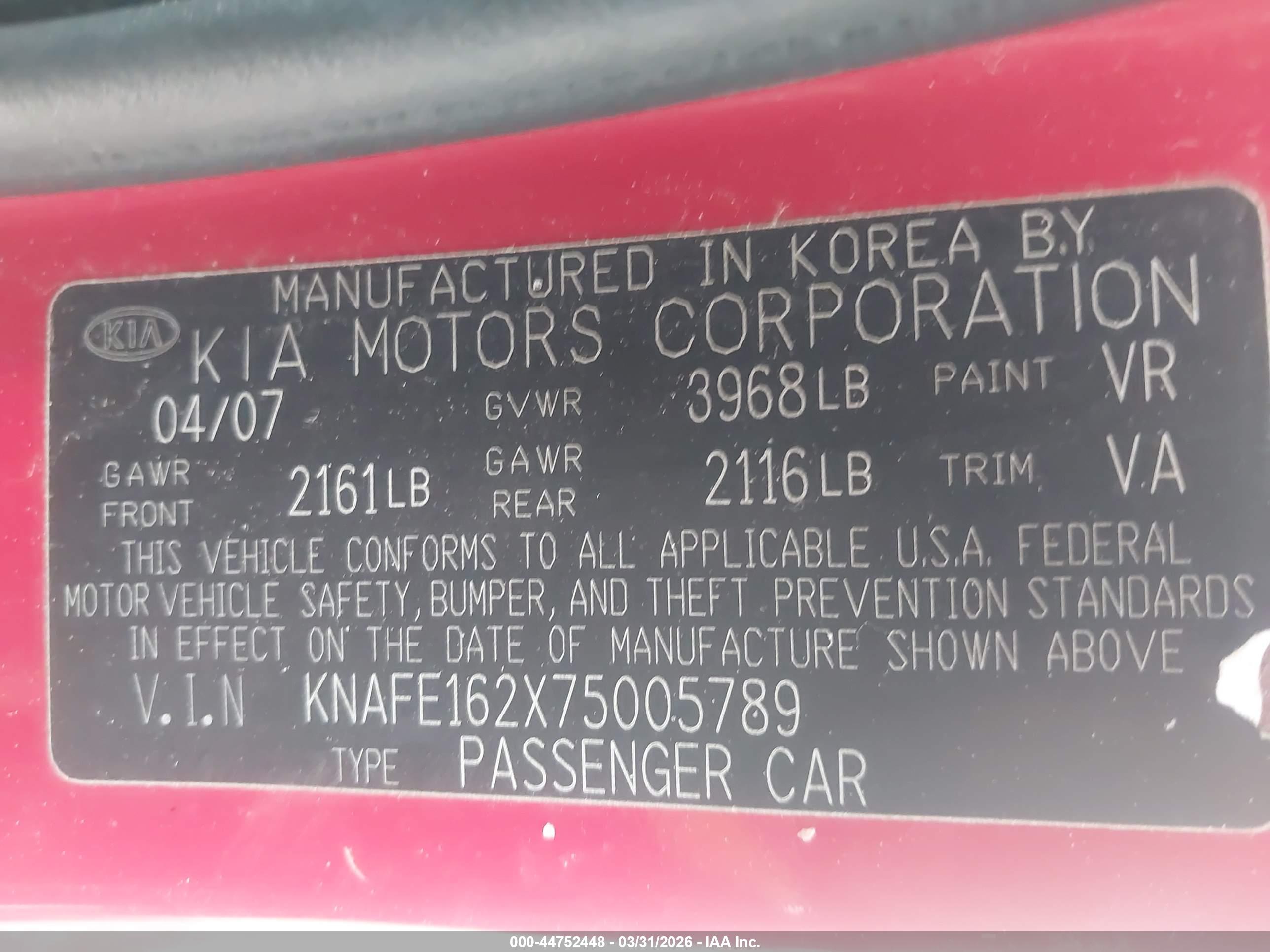 KIA SPECTRA5 image 9