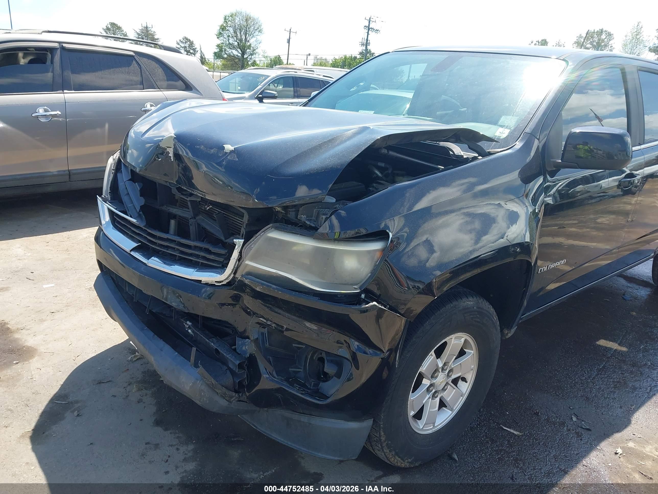 CHEVROLET COLORADO image 6