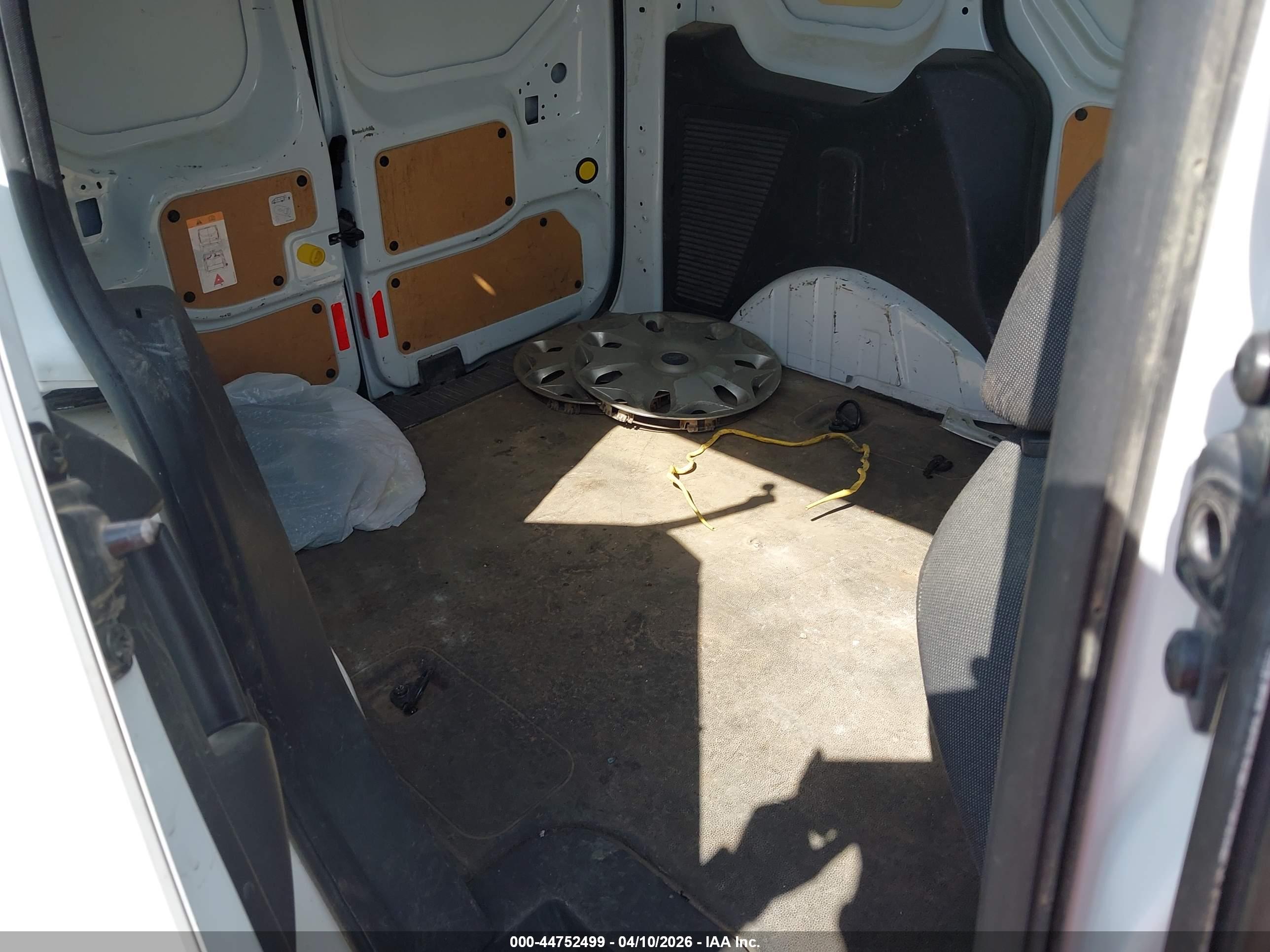 FORD TRANSIT image 8