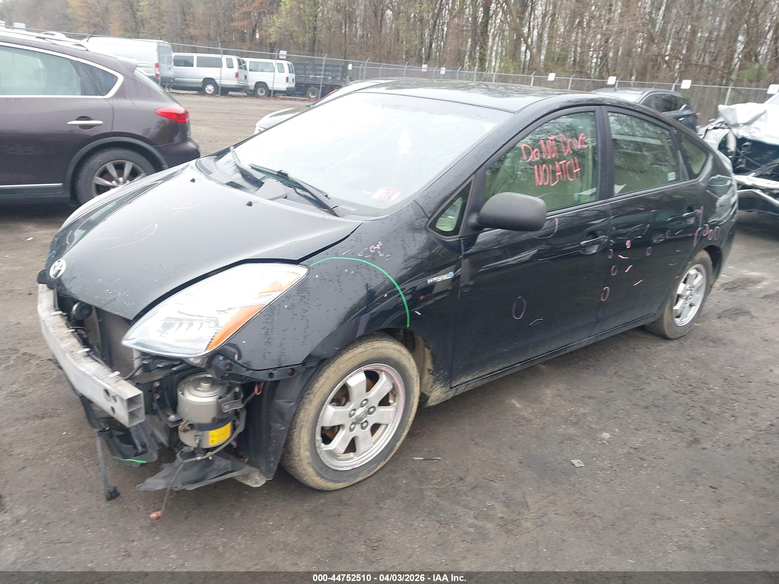 TOYOTA PRIUS image 2