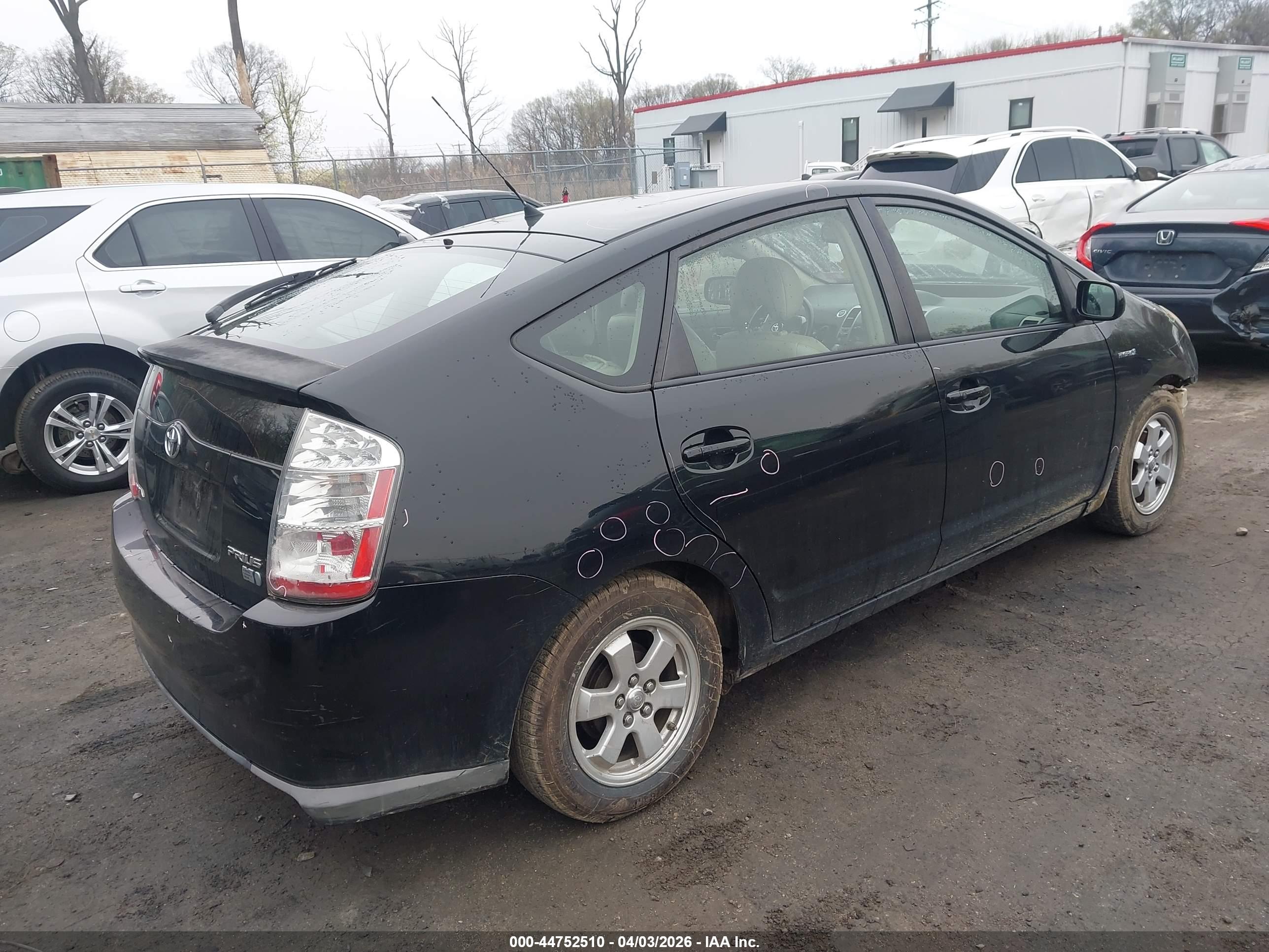 TOYOTA PRIUS image 4