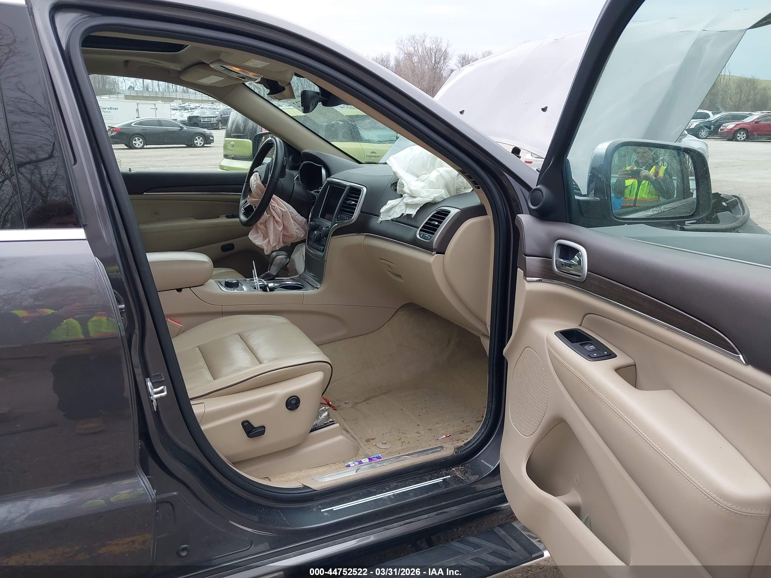 JEEP GRAND image 5