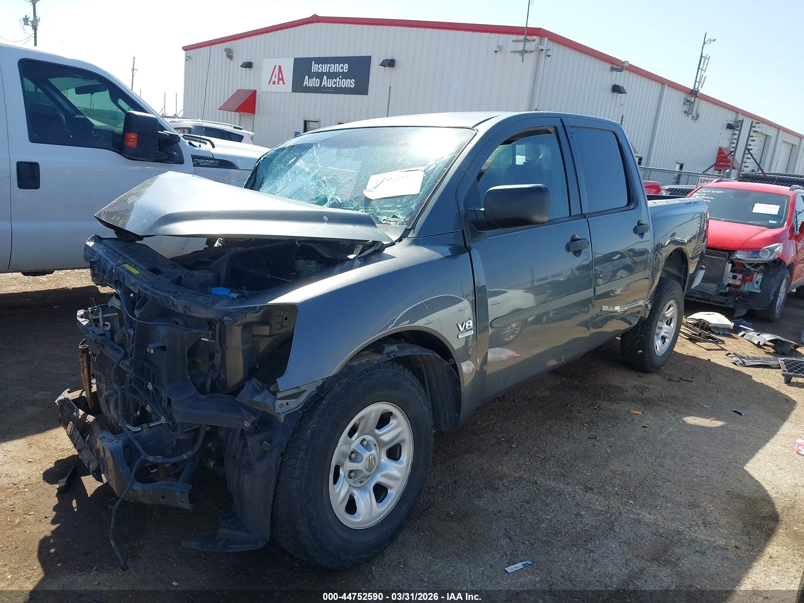 NISSAN TITAN image 2