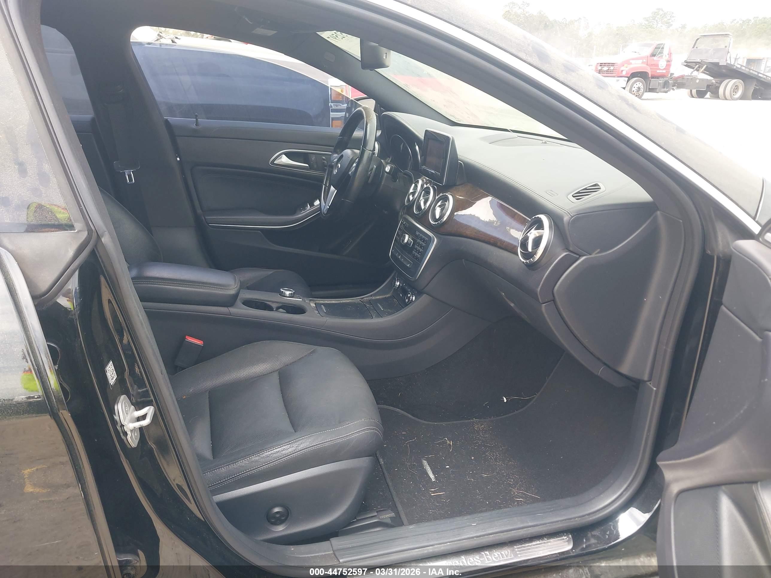 MERCEDES-BENZ CLA image 5