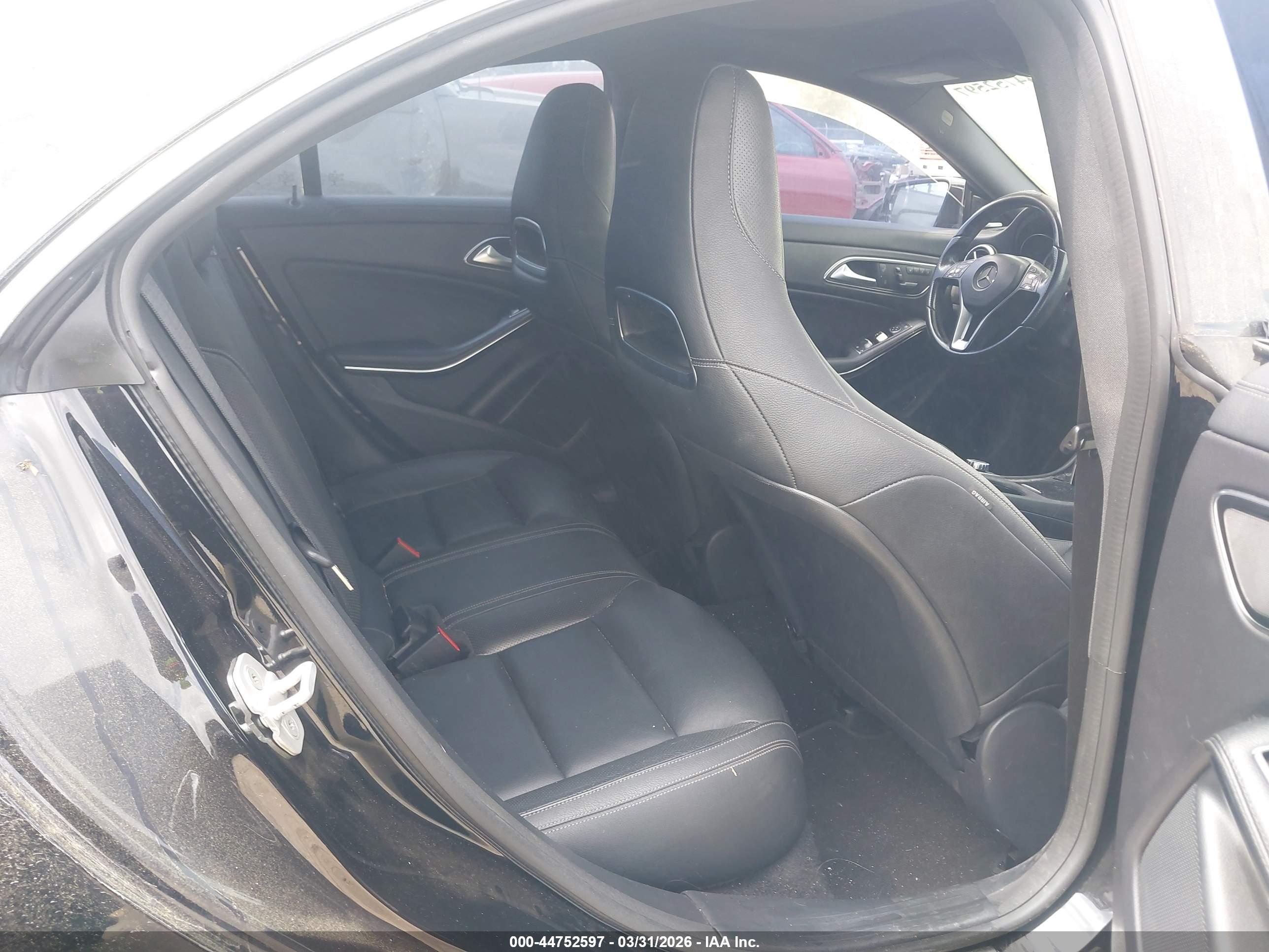 MERCEDES-BENZ CLA image 8