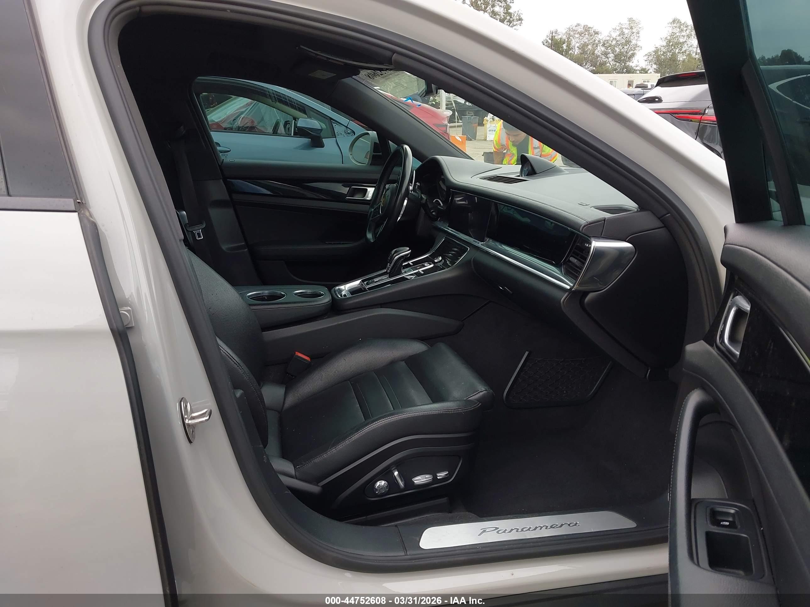 PORSCHE PANAMERA image 5