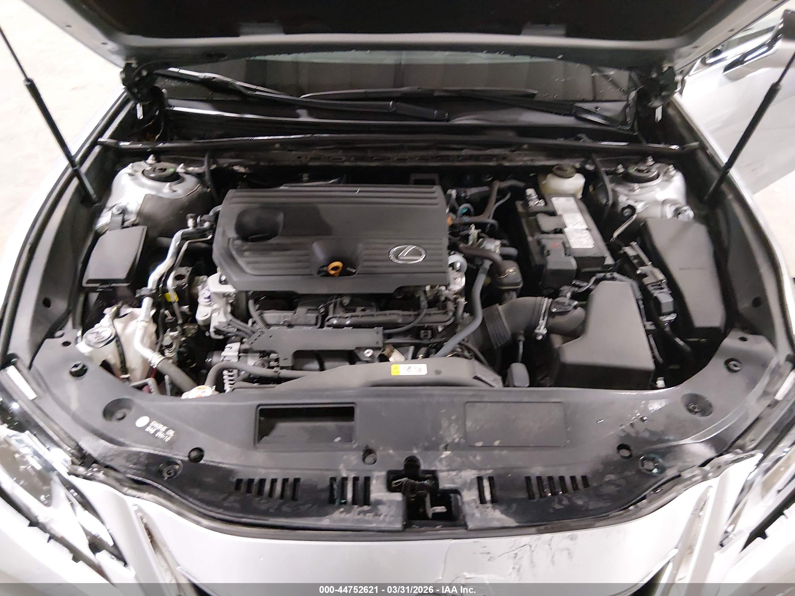 LEXUS ES image 10
