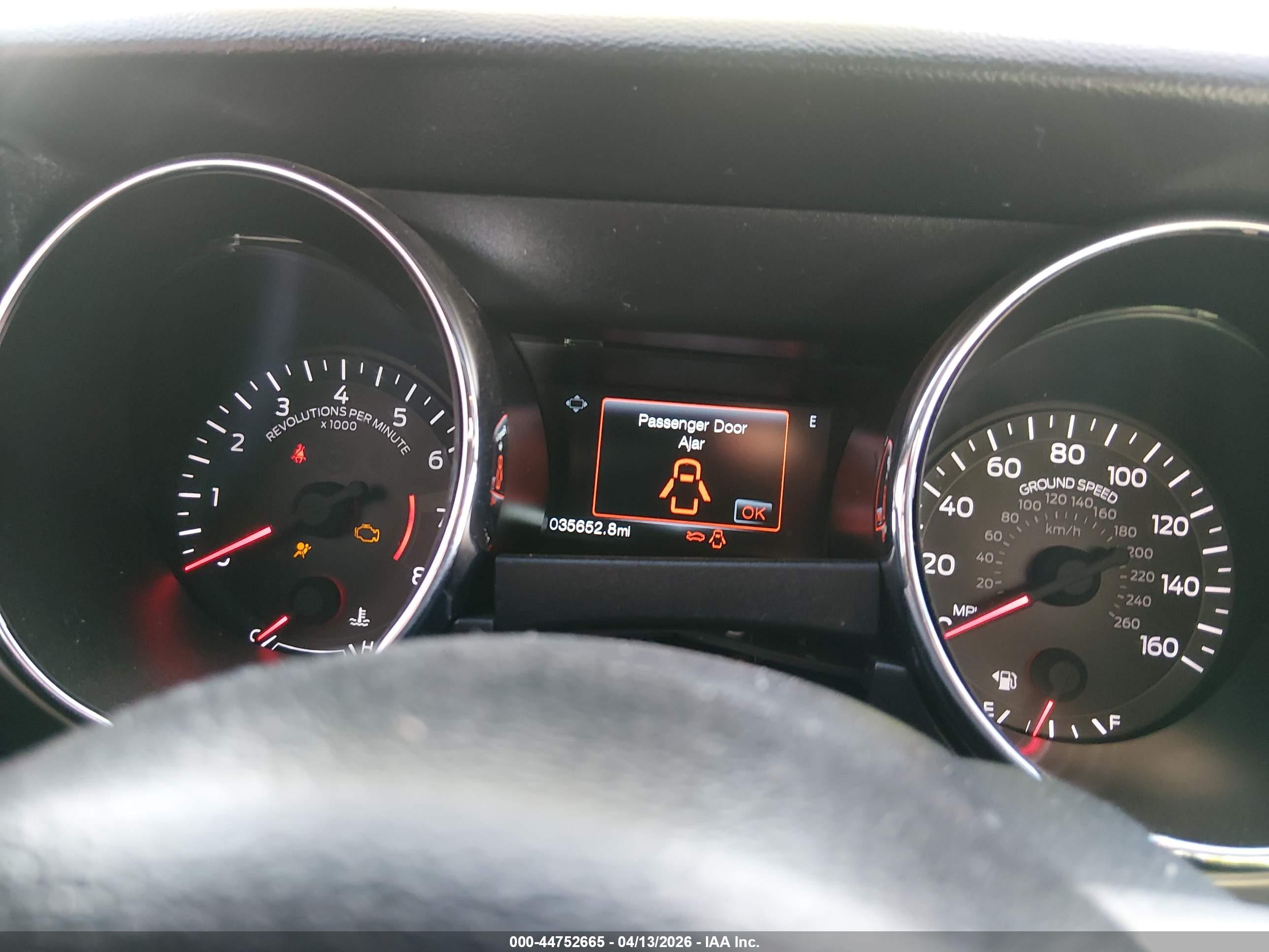 FORD MUSTANG image 7