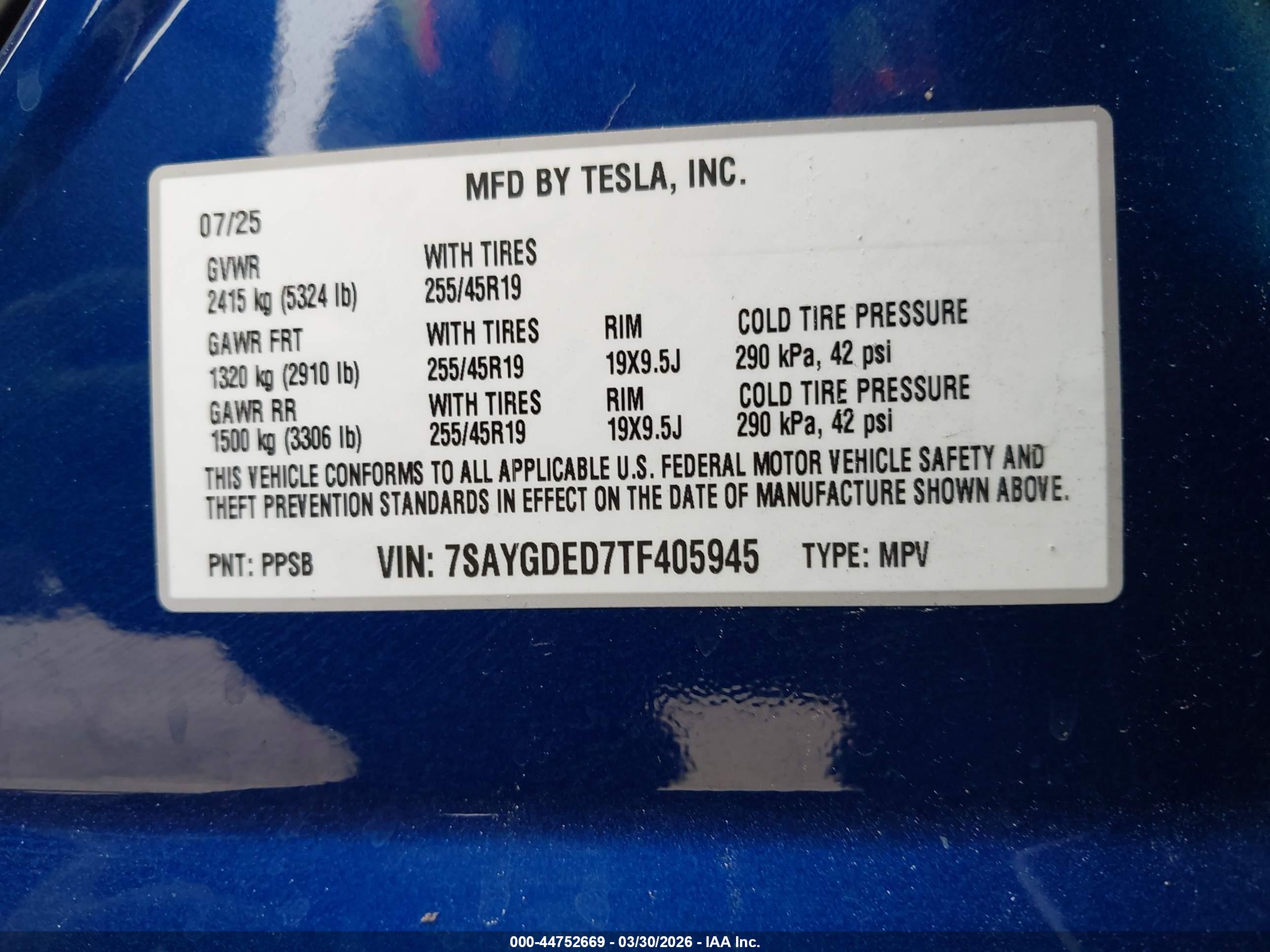 TESLA MODEL image 9