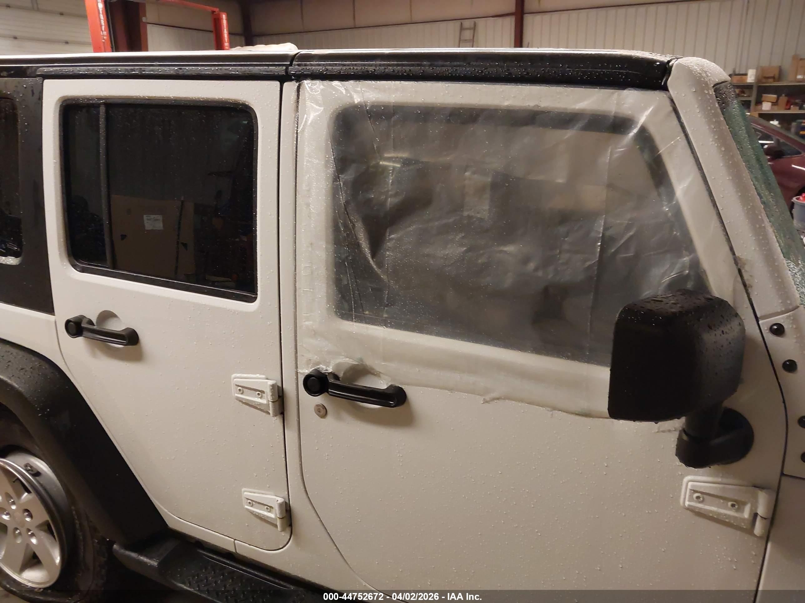 JEEP WRANGLER image 6