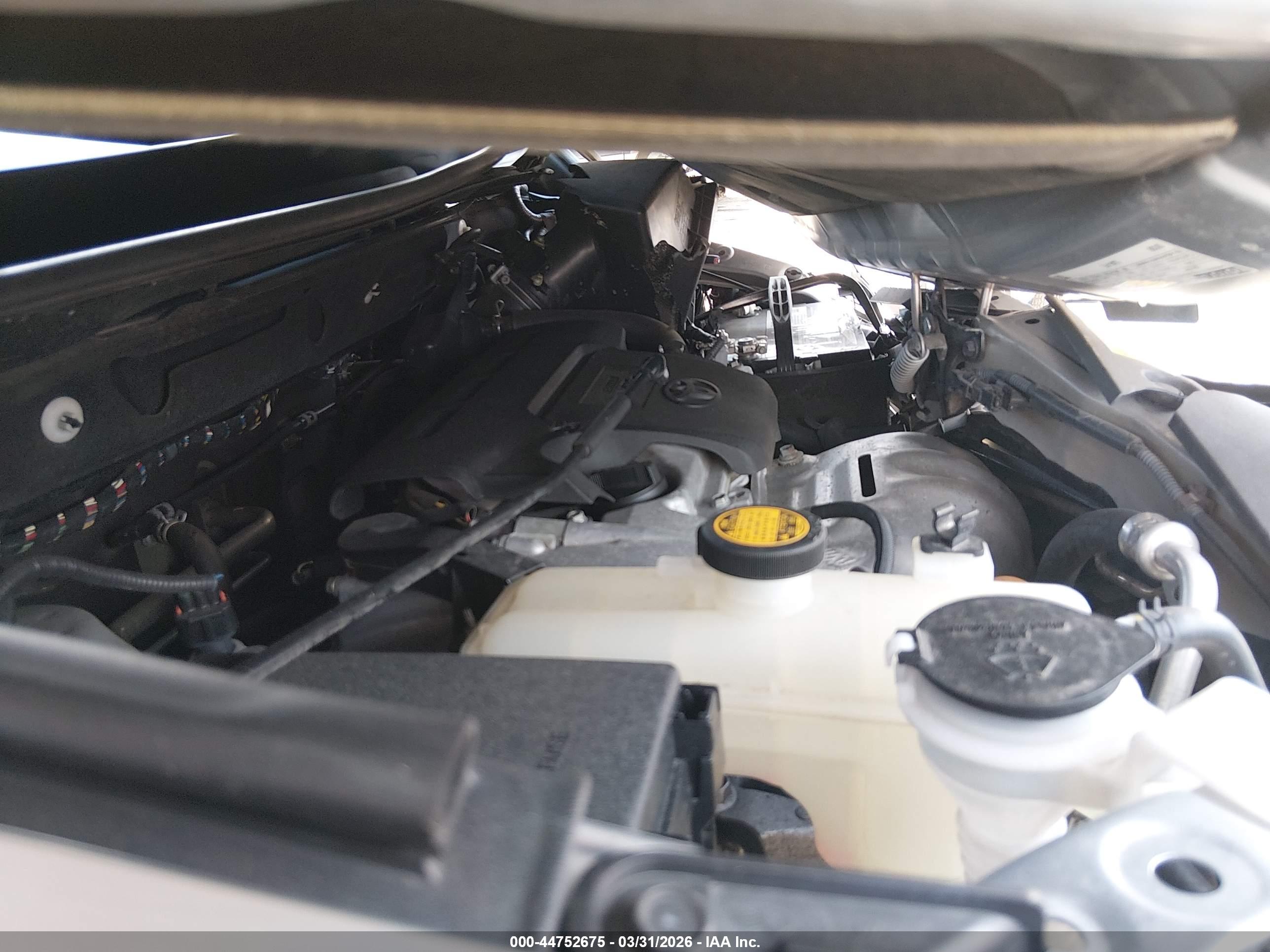 TOYOTA RAV4 image 10