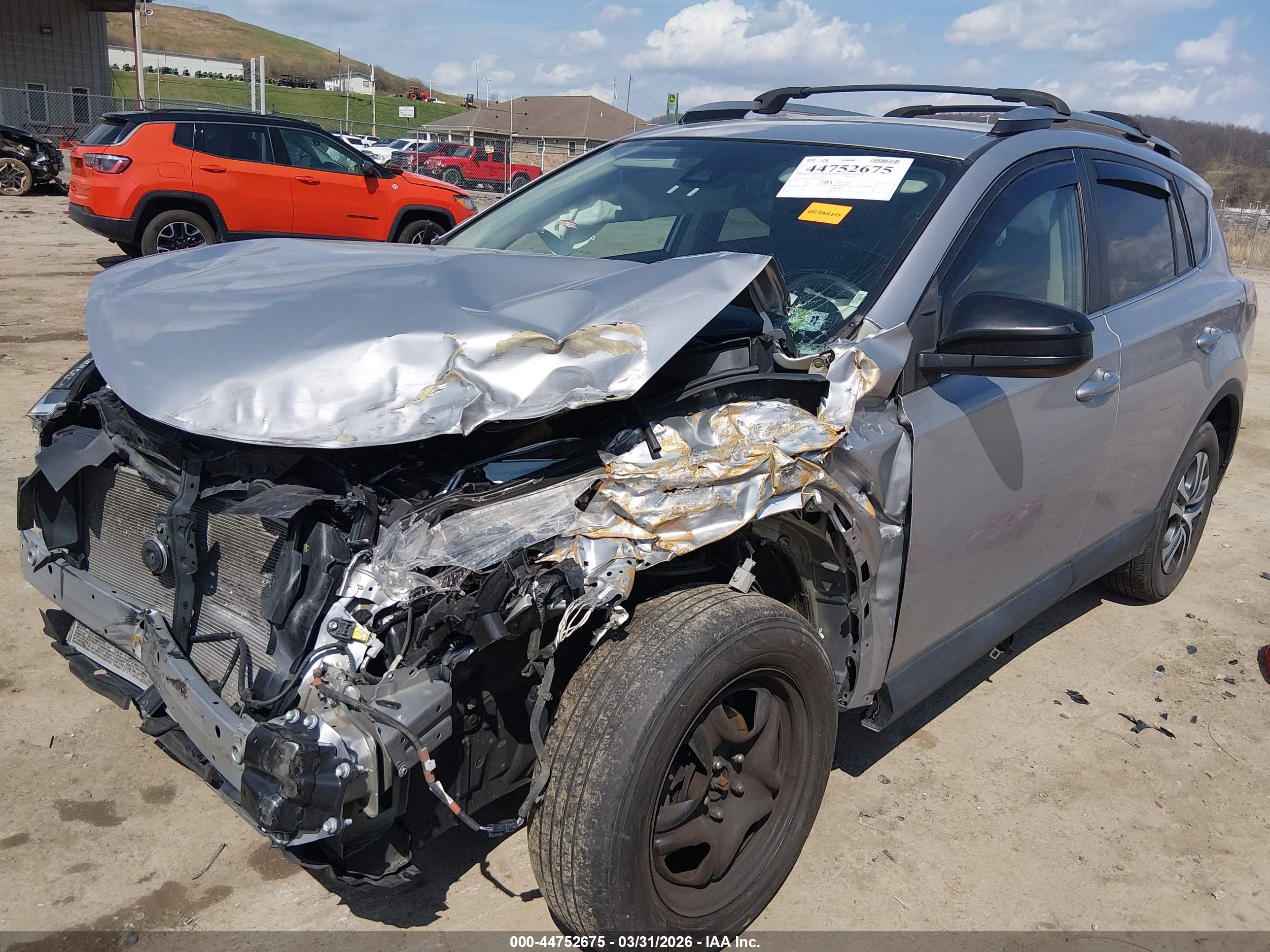 TOYOTA RAV4 image 2