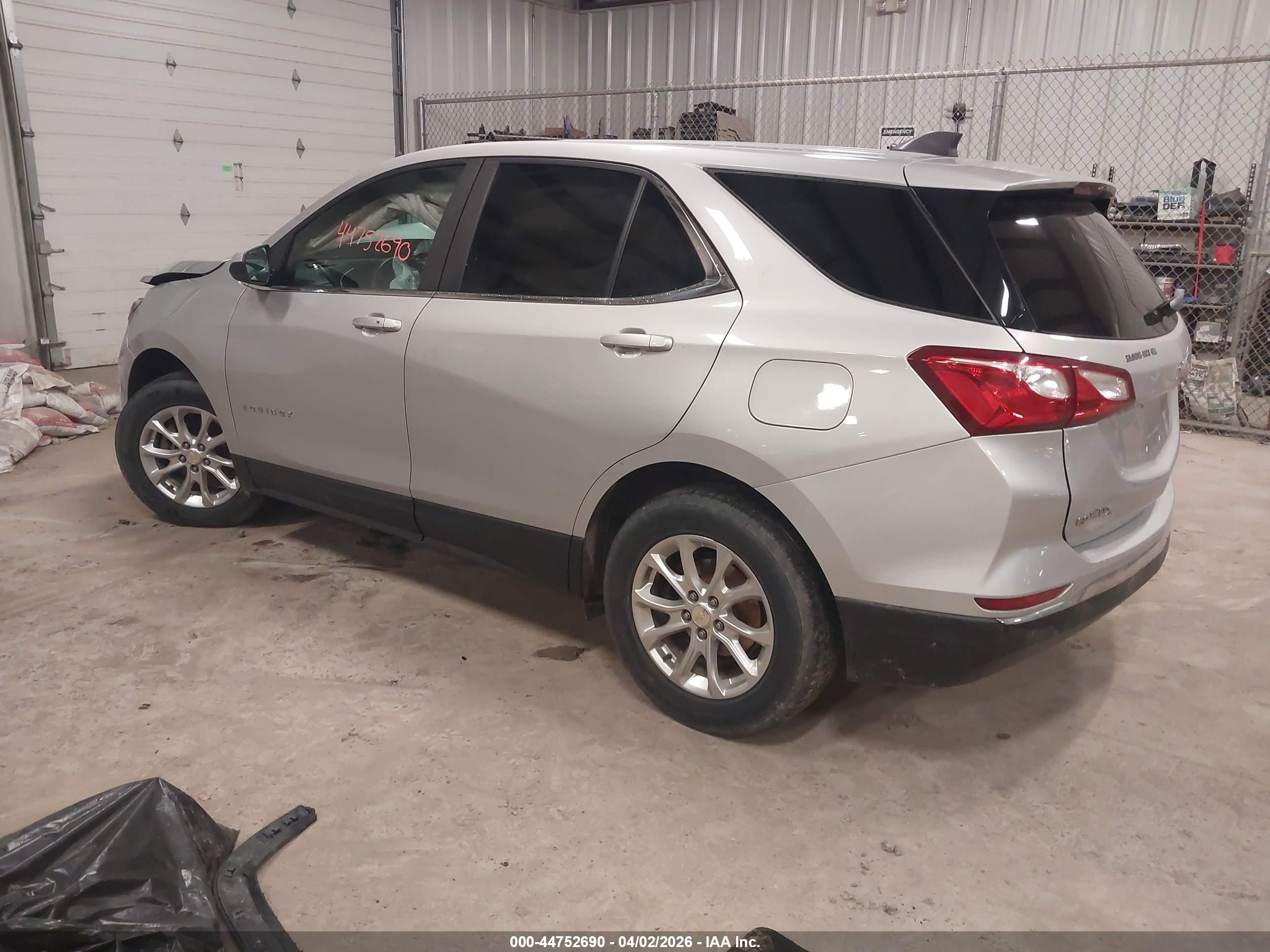 CHEVROLET EQUINOX image 3