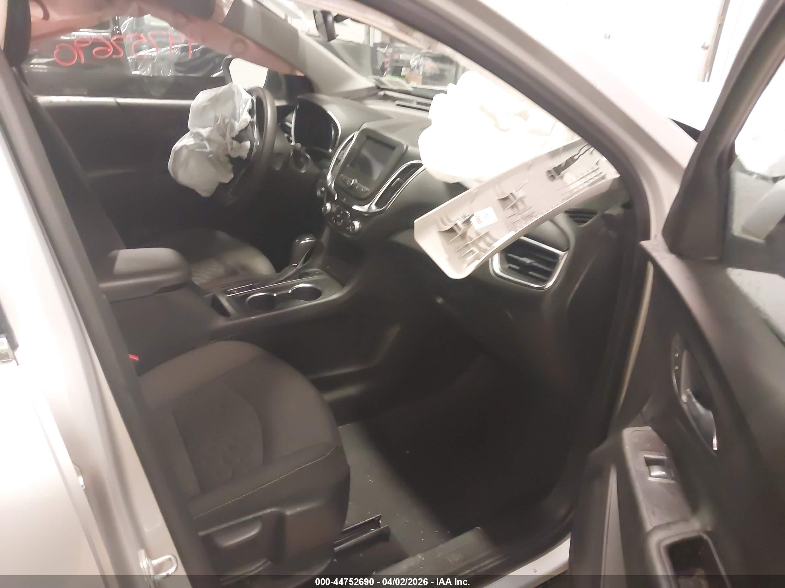 CHEVROLET EQUINOX image 5