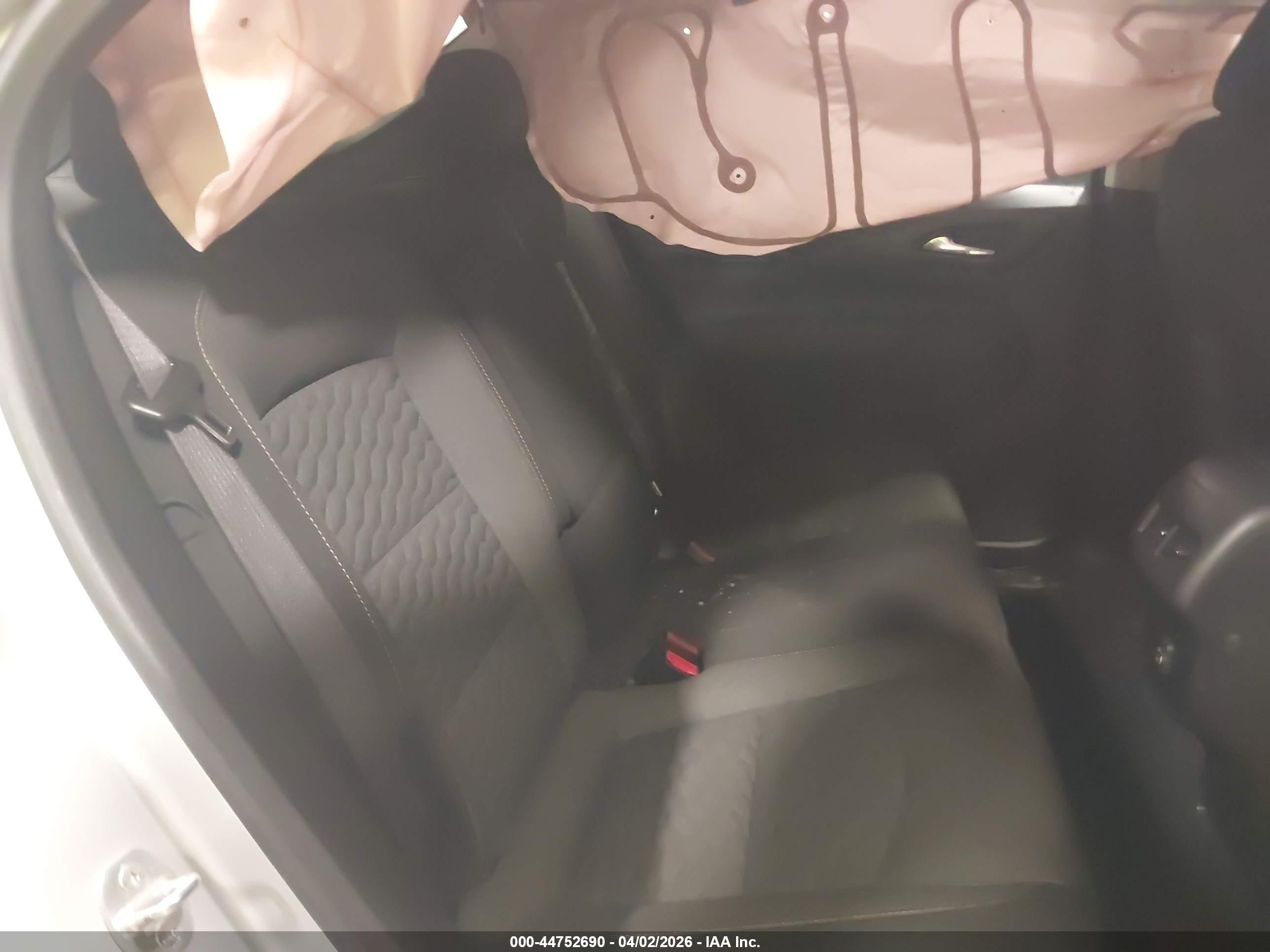 CHEVROLET EQUINOX image 8