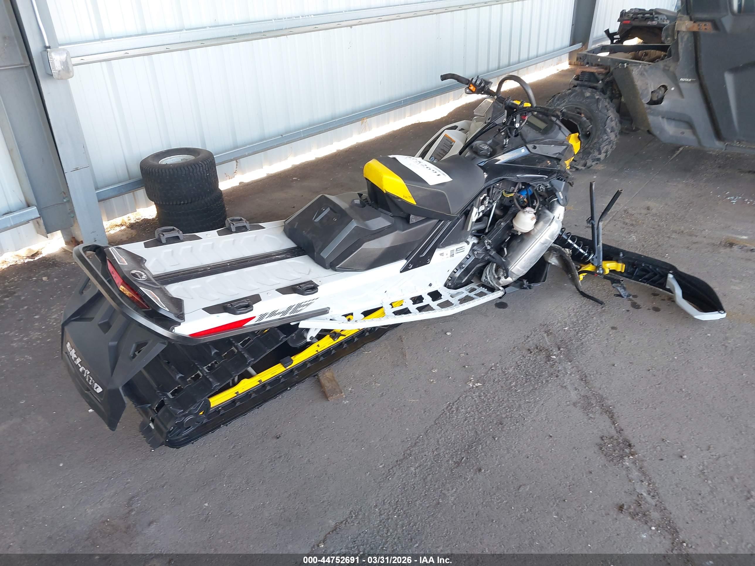 SKI-DOO BACKCOUNTRY image 4