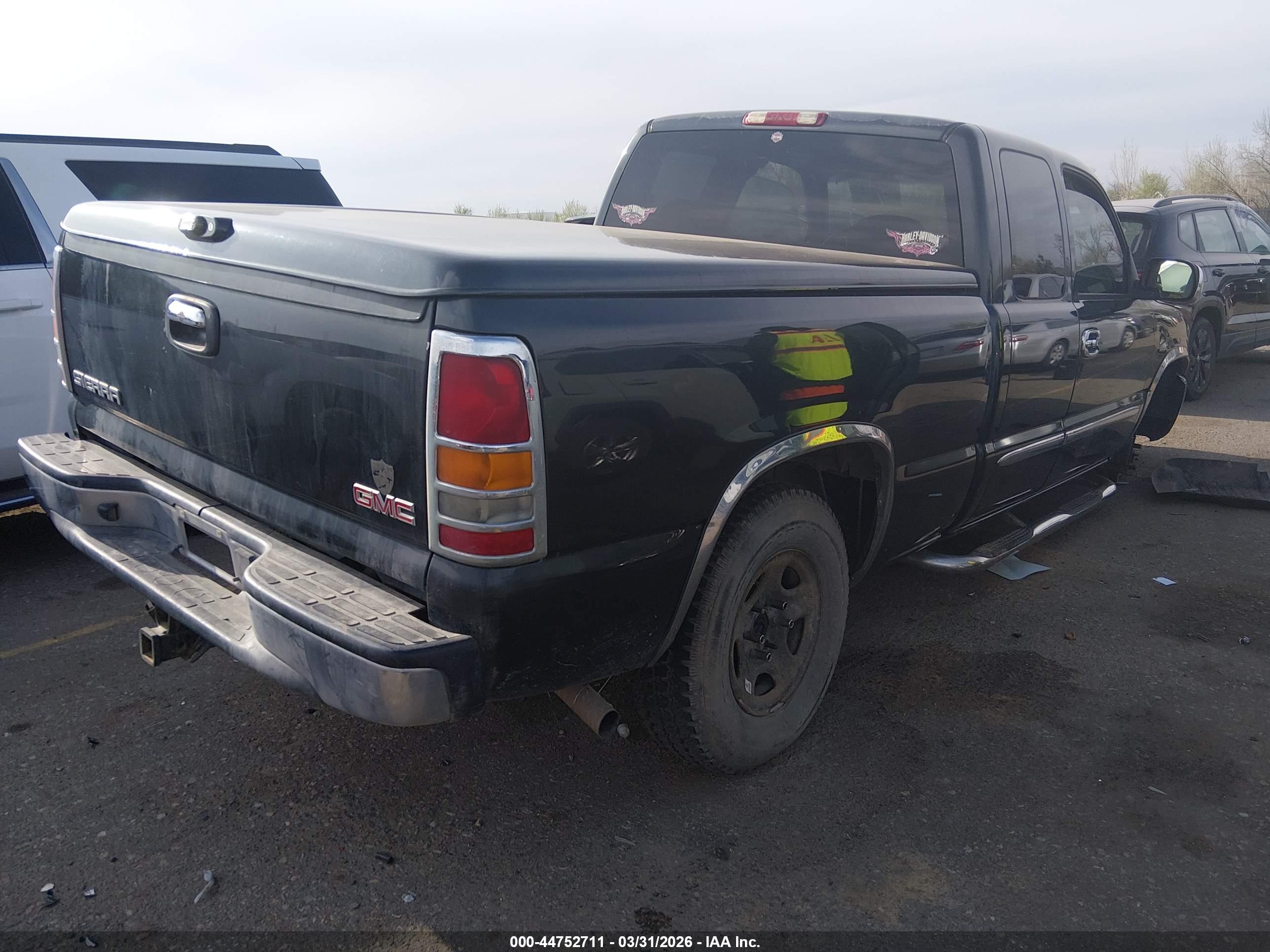 GMC SIERRA image 4
