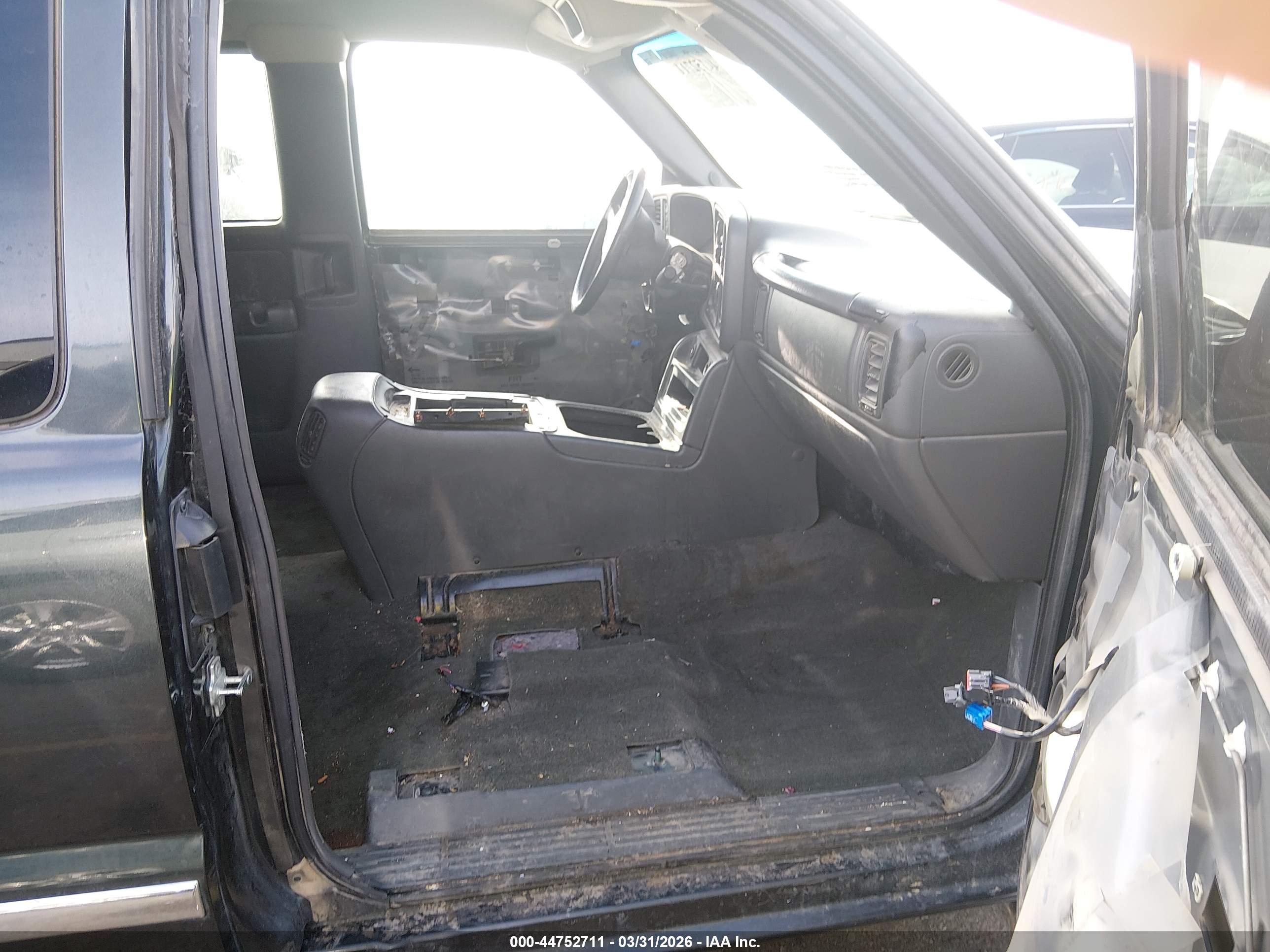 GMC SIERRA image 5