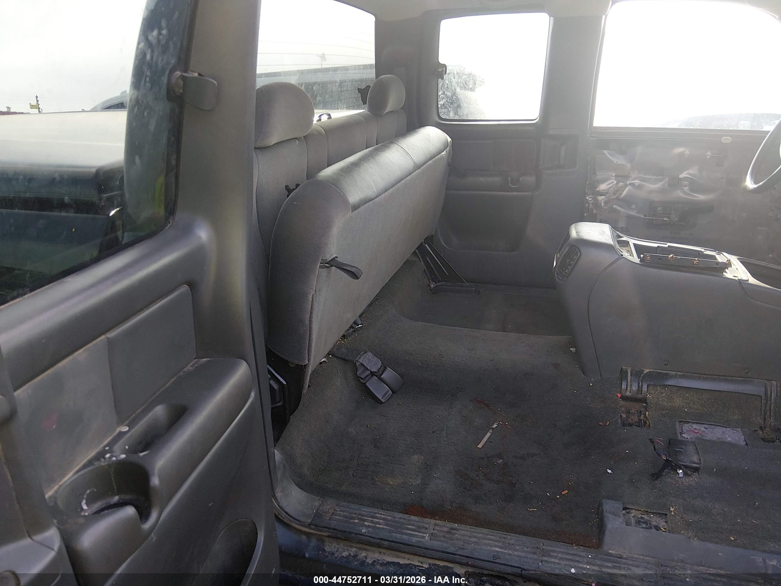 GMC SIERRA image 8