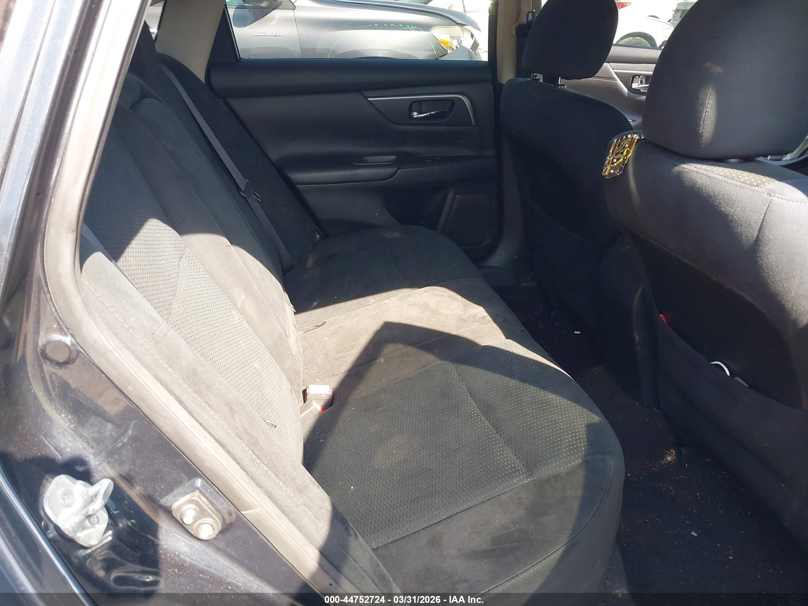 NISSAN ALTIMA image 8