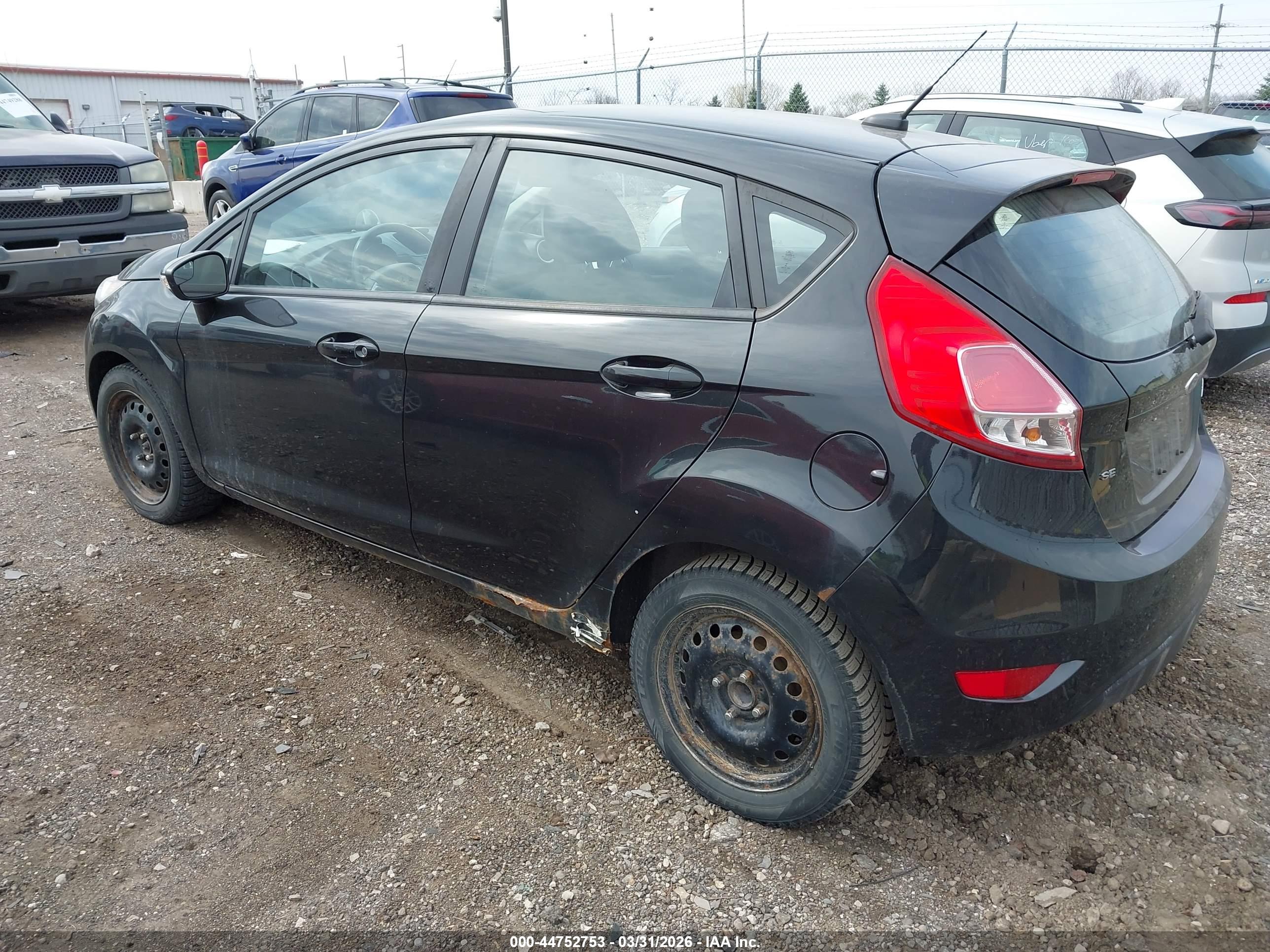 FORD FIESTA image 3