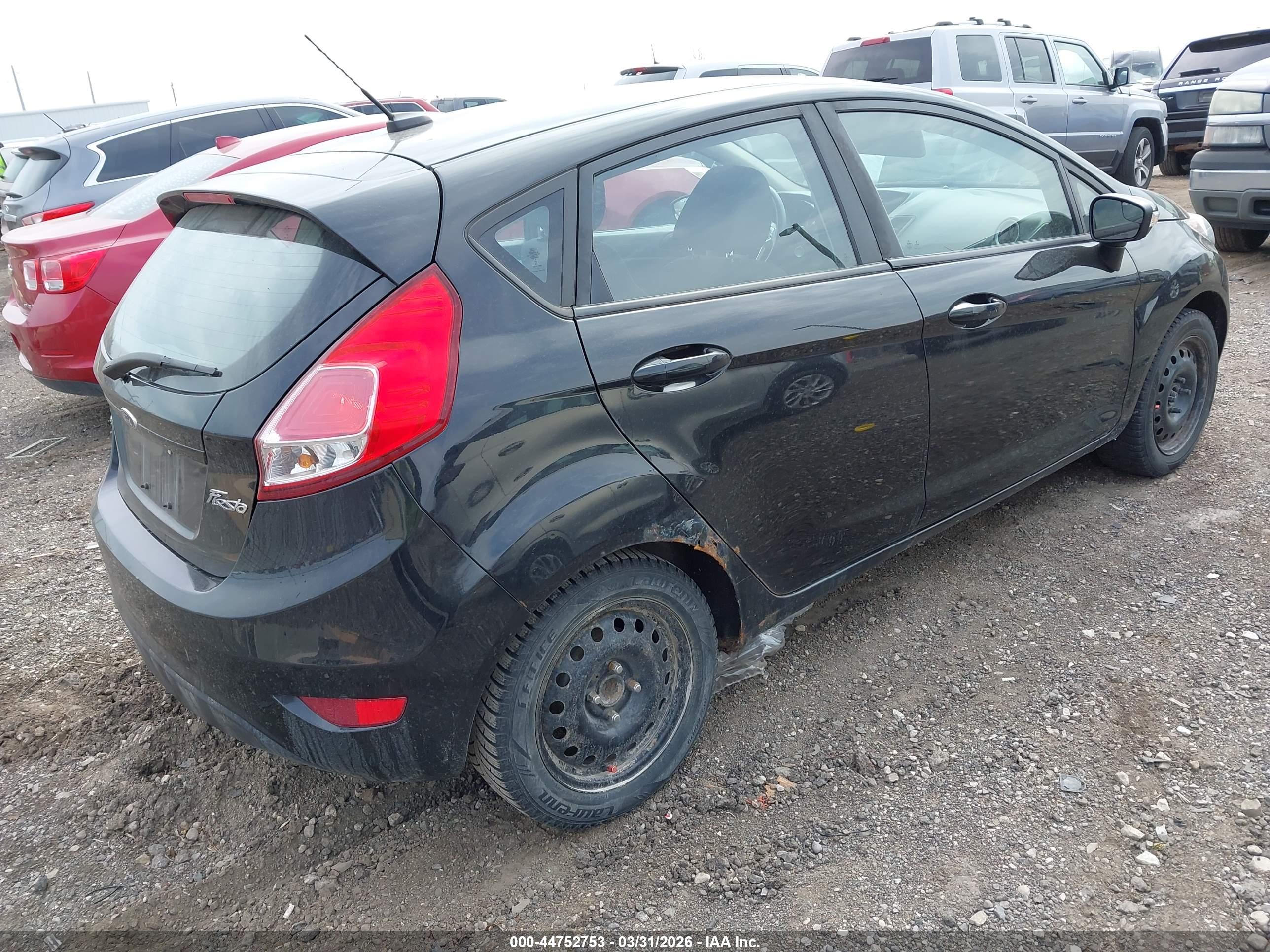 FORD FIESTA image 4