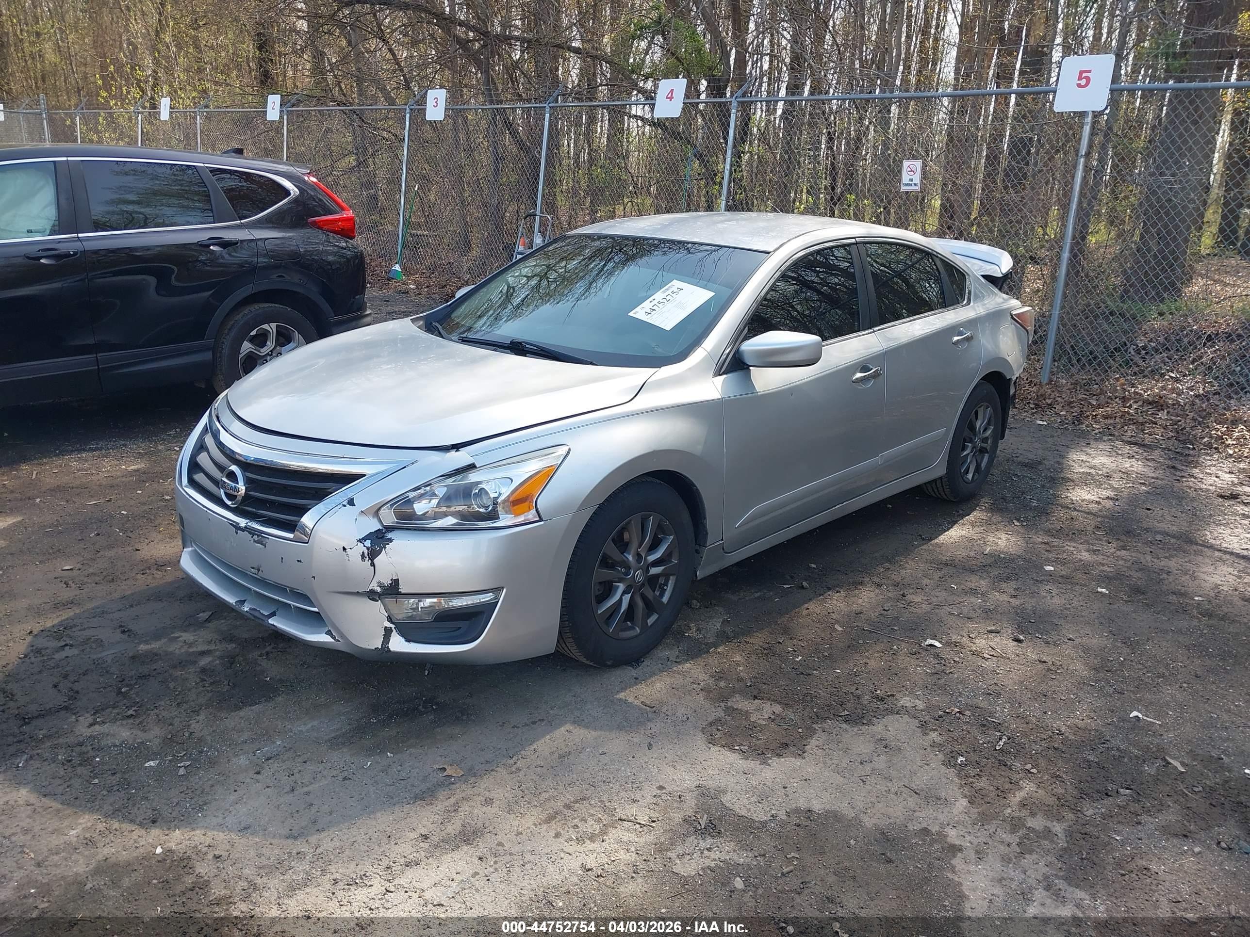 NISSAN ALTIMA image 2