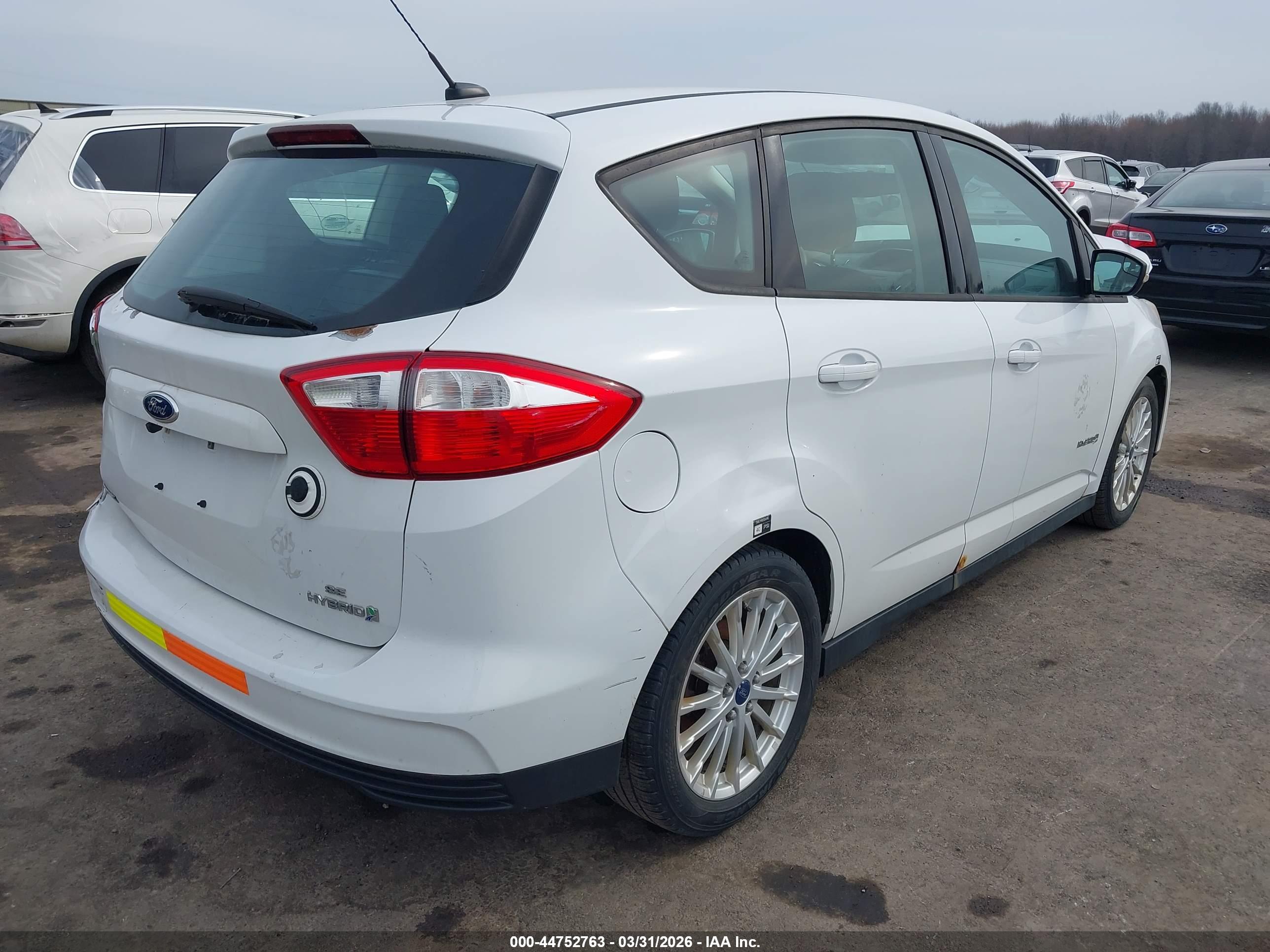 FORD C-MAX image 4