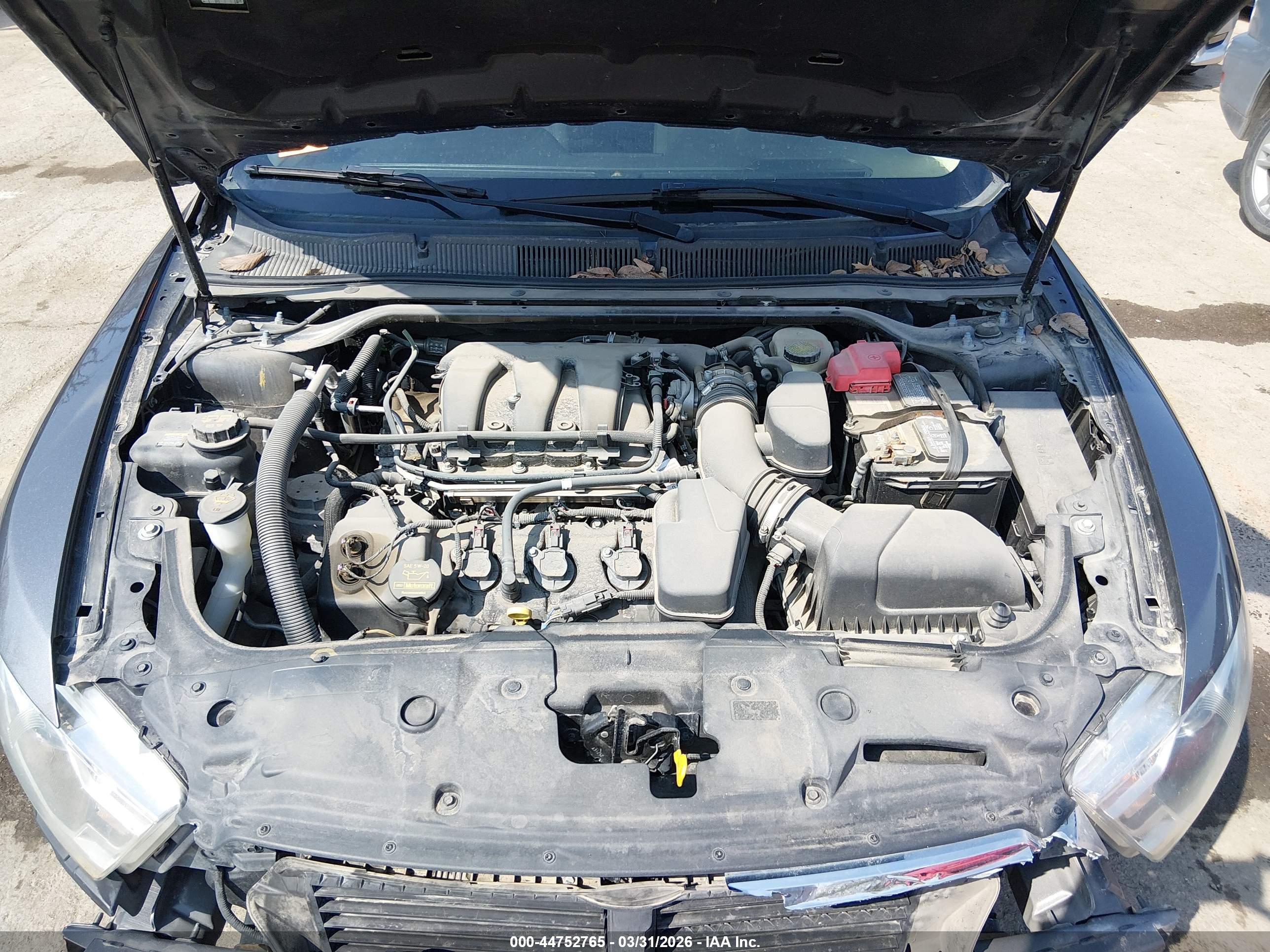 FORD TAURUS image 10